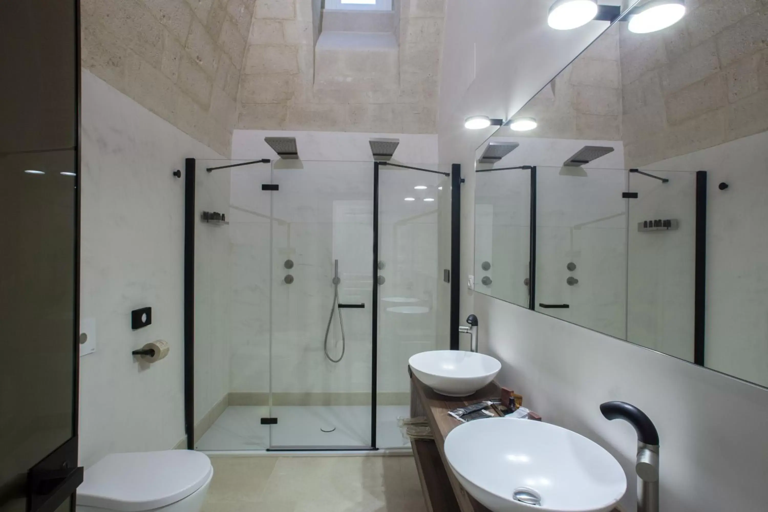 Shower, Bathroom in Quarry Resort