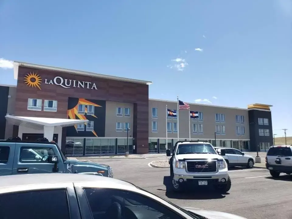 Property building in La Quinta Inn & Suites Limon by Wyndham Property building in La Quinta Inn & Suites Limon by Wyndham