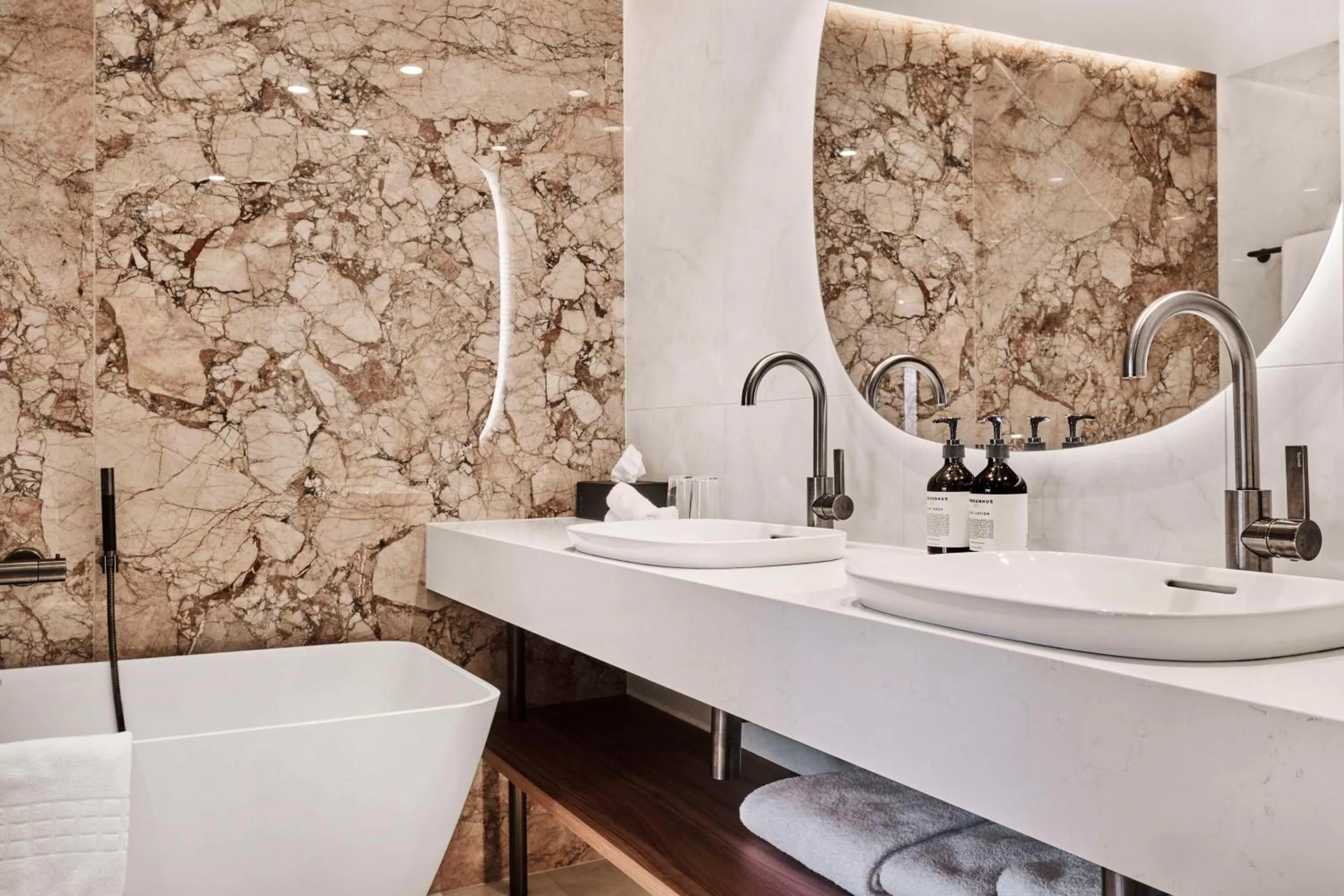 Bathroom in Radisson Blu Caledonien Hotel, Kristiansand