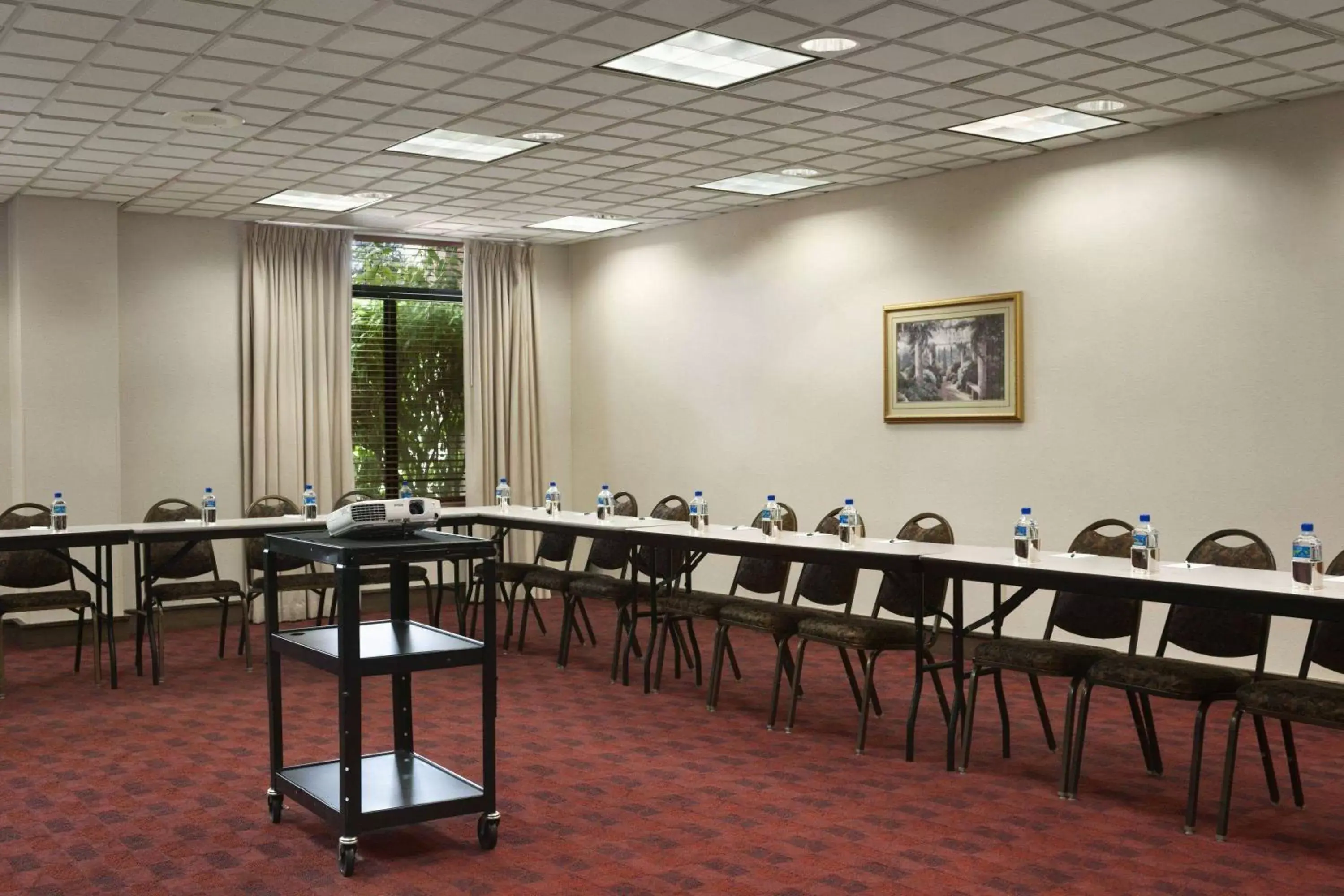Meeting/conference room in Wingate by Wyndham Schaumburg