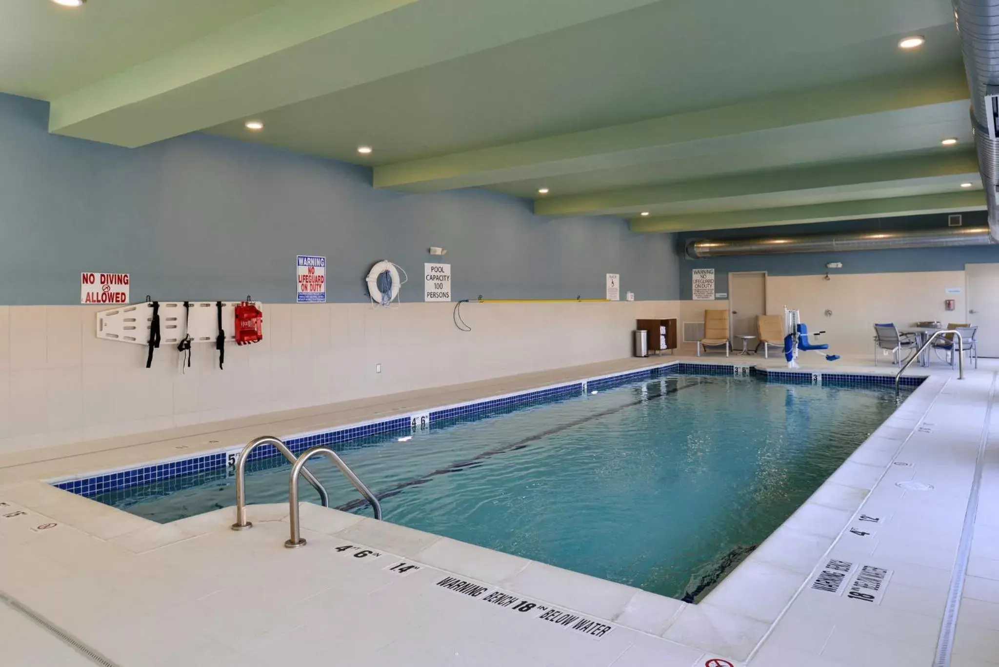 Swimming Pool in Holiday Inn Express & Suites - Brighton South - US 23, an IHG Hotel