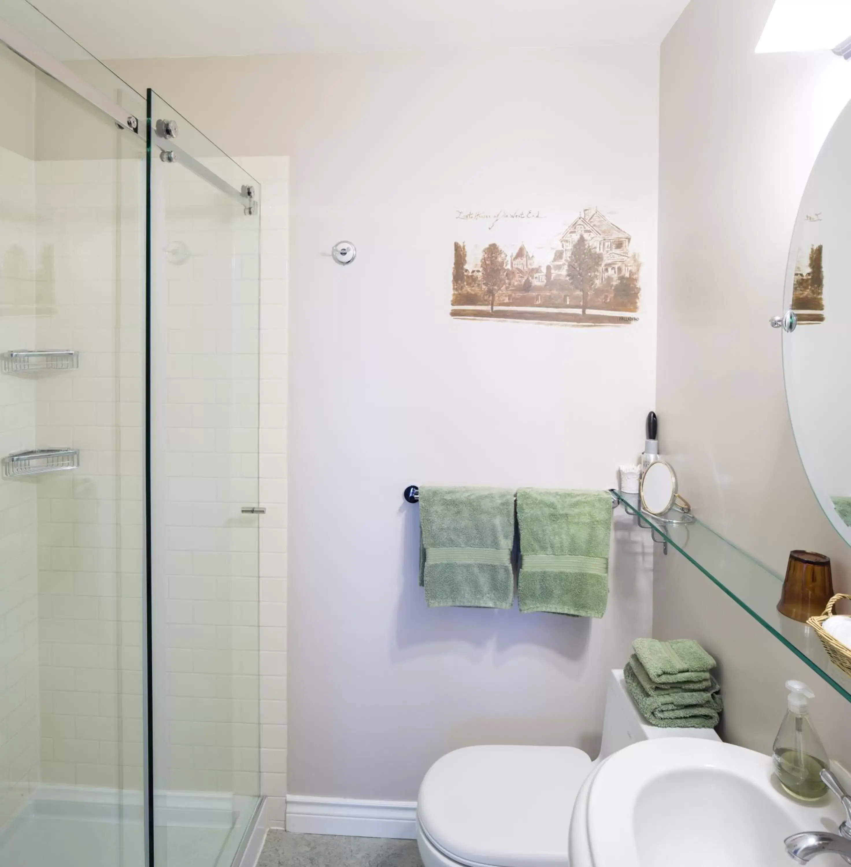 Bathroom in West End Guest House