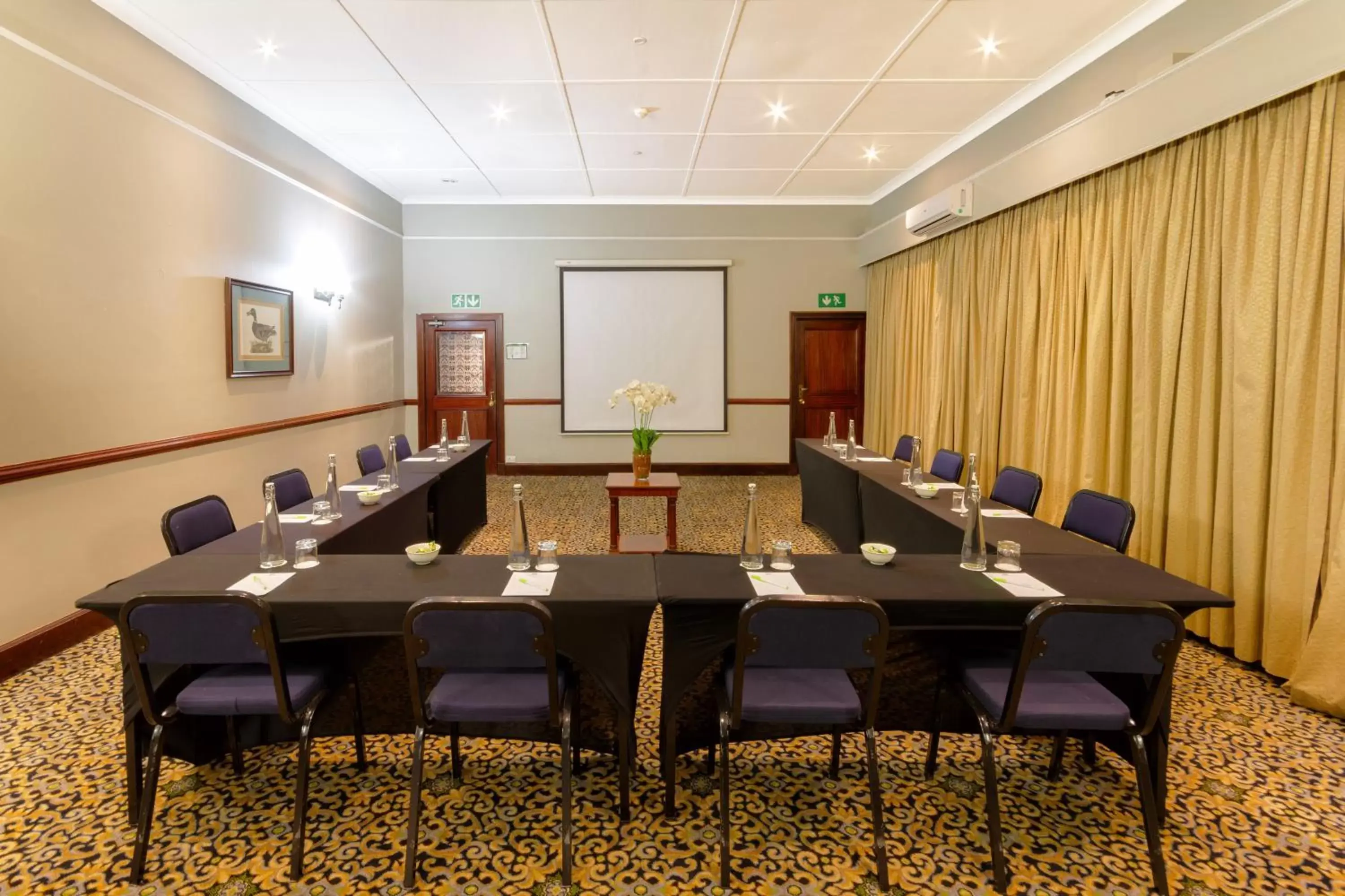 Meeting/conference room in Holiday Inn - Johannesburg Sunnyside Park, an IHG Hotel