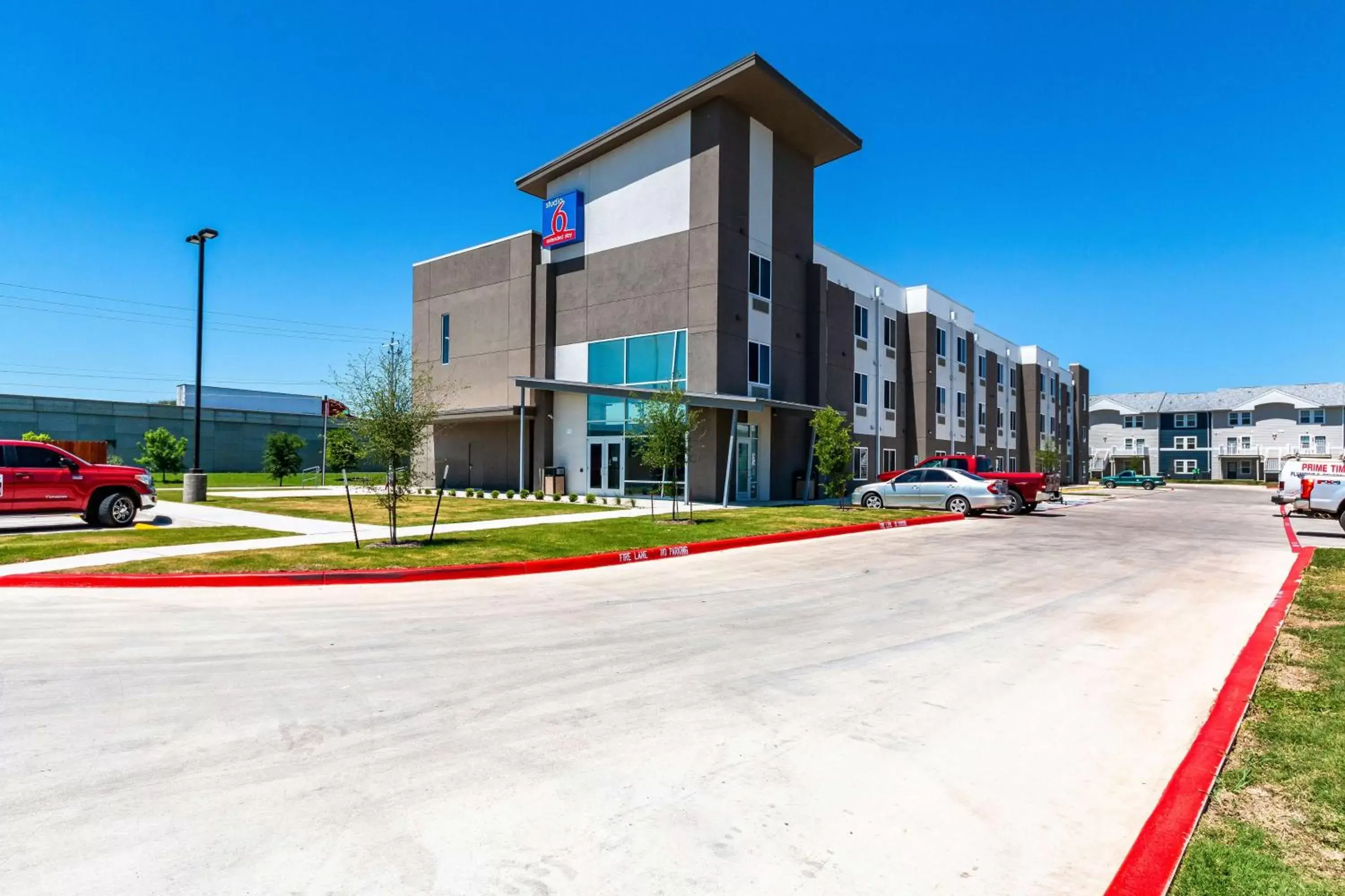 Property building in Studio 6-San Marcos, TX Property building in Studio 6-San Marcos, TX