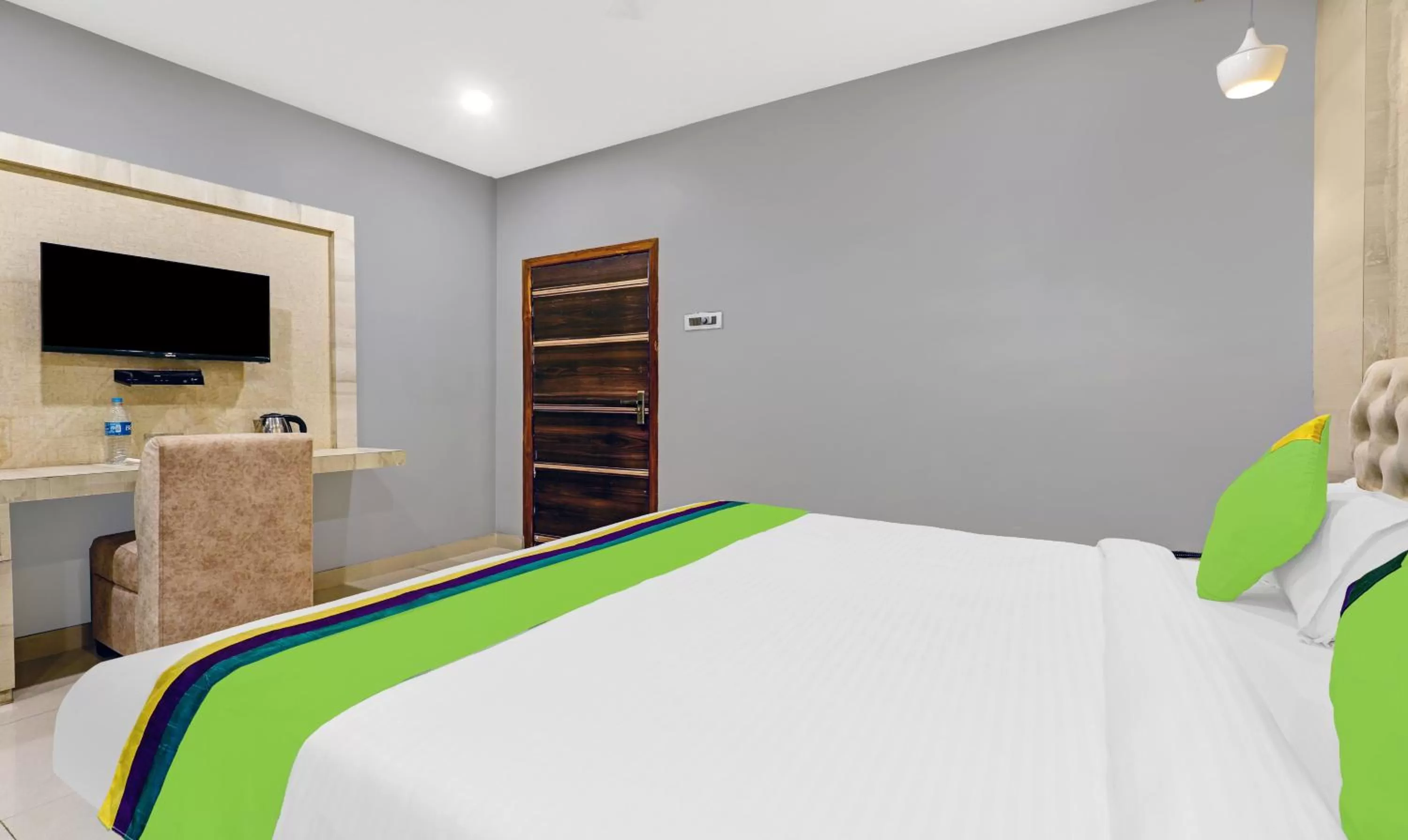 Bed in Treebo Spring Brook