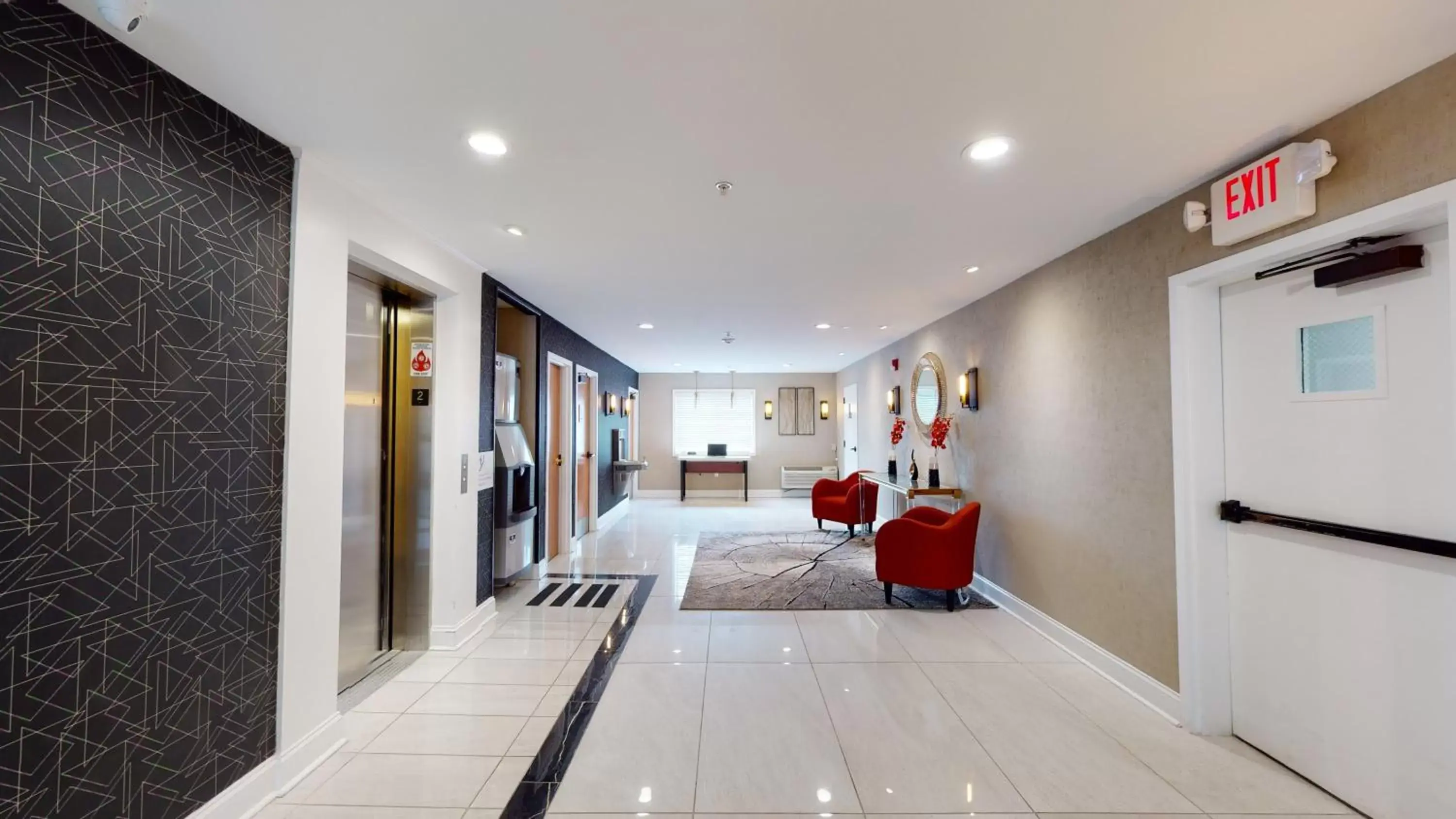 Lobby or reception, Bed in Ramada by Wyndham Strasburg - Shenandoah Valley Lobby or reception, Bed in Ramada by Wyndham Strasburg - Shenandoah Valley