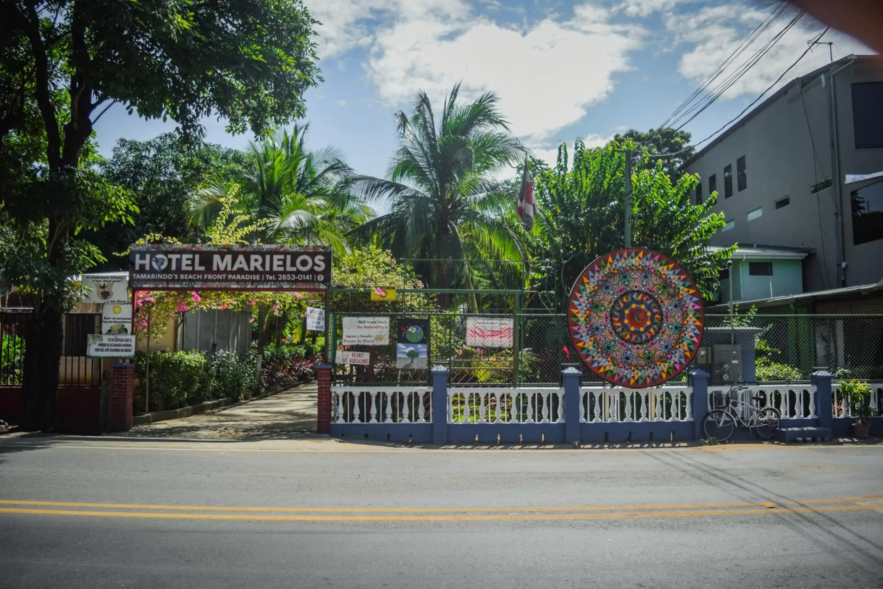 Facade/entrance, Property Building in Hotel Marielos