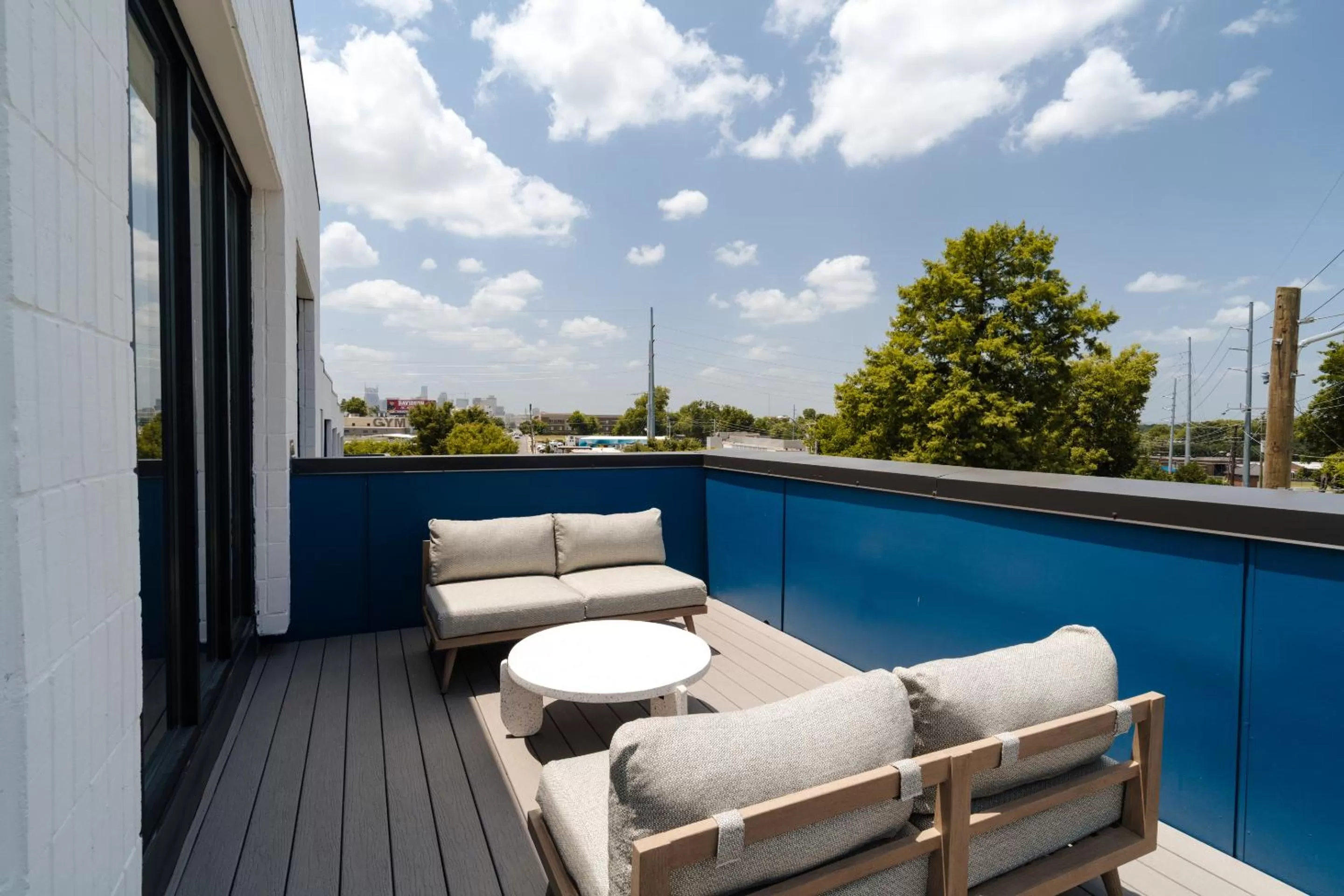 Living room, Swimming Pool in Sonder The Hideaway