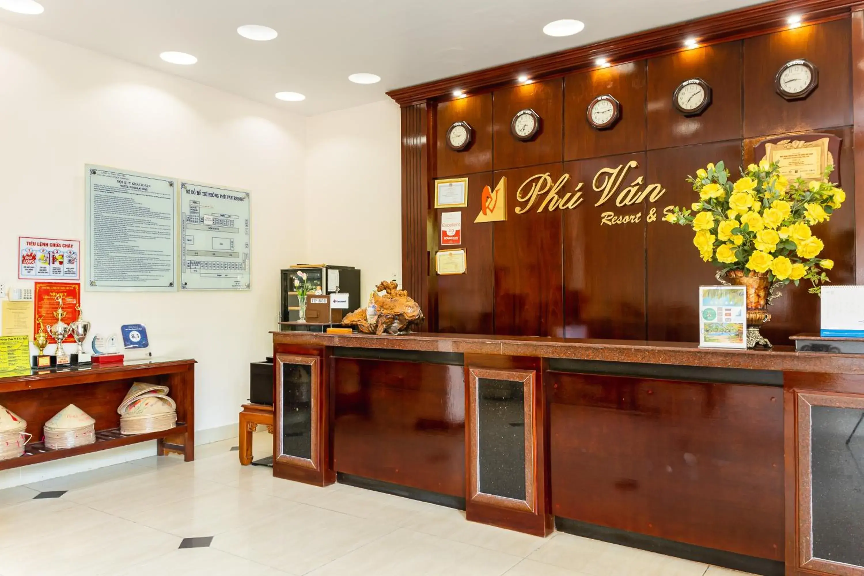 concierge, Lobby/Reception in Phu Van Resort & Spa