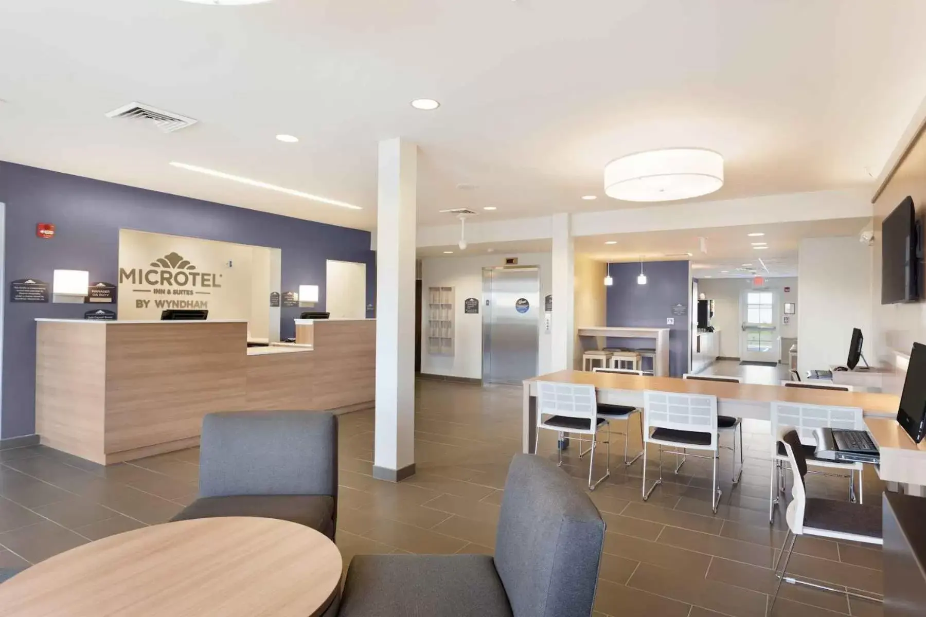 Lobby or reception in Microtel Inn & Suites by Wyndham Limon