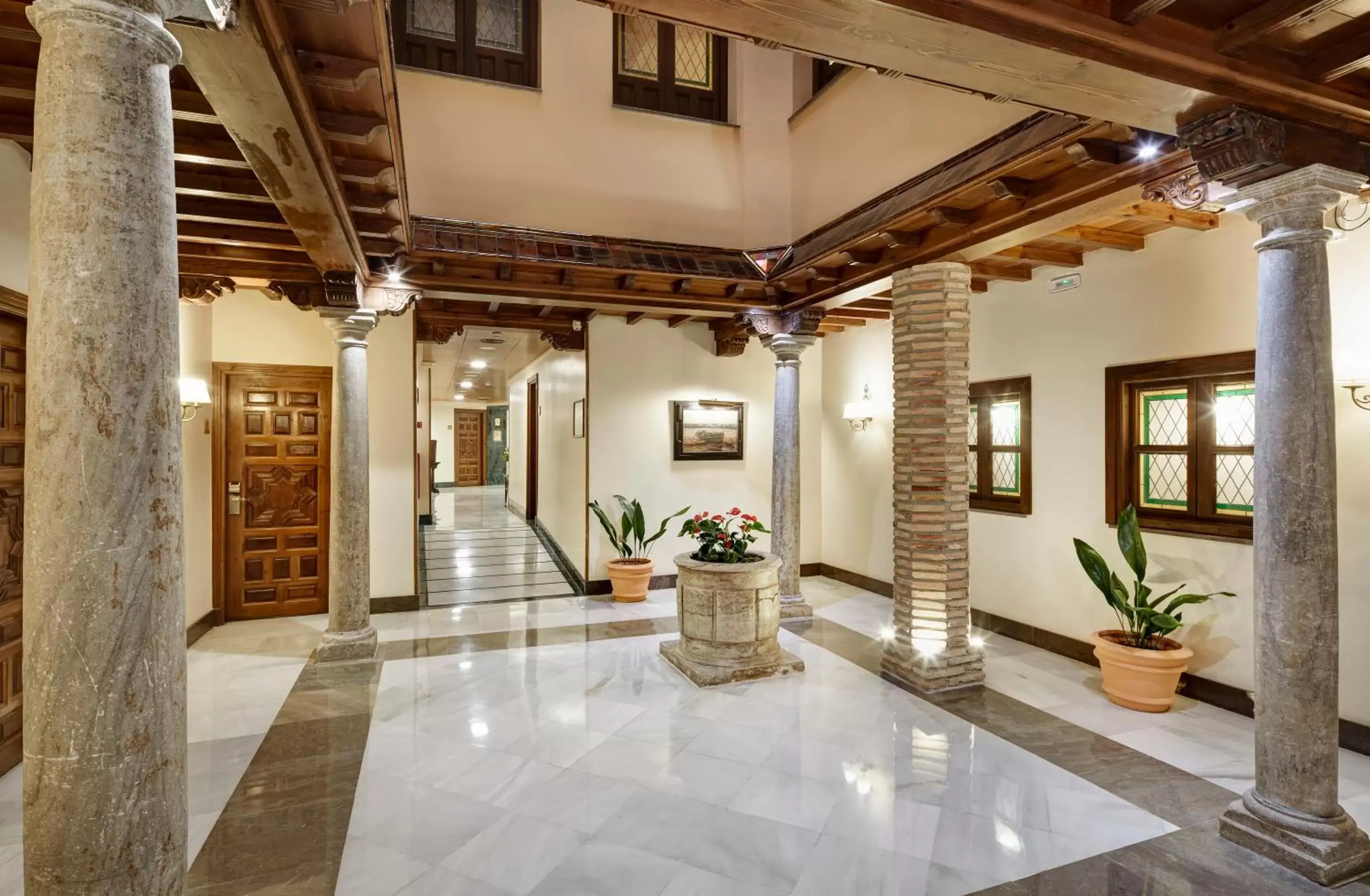 Property building, Lobby/Reception in Sercotel Palacio de los Gamboa