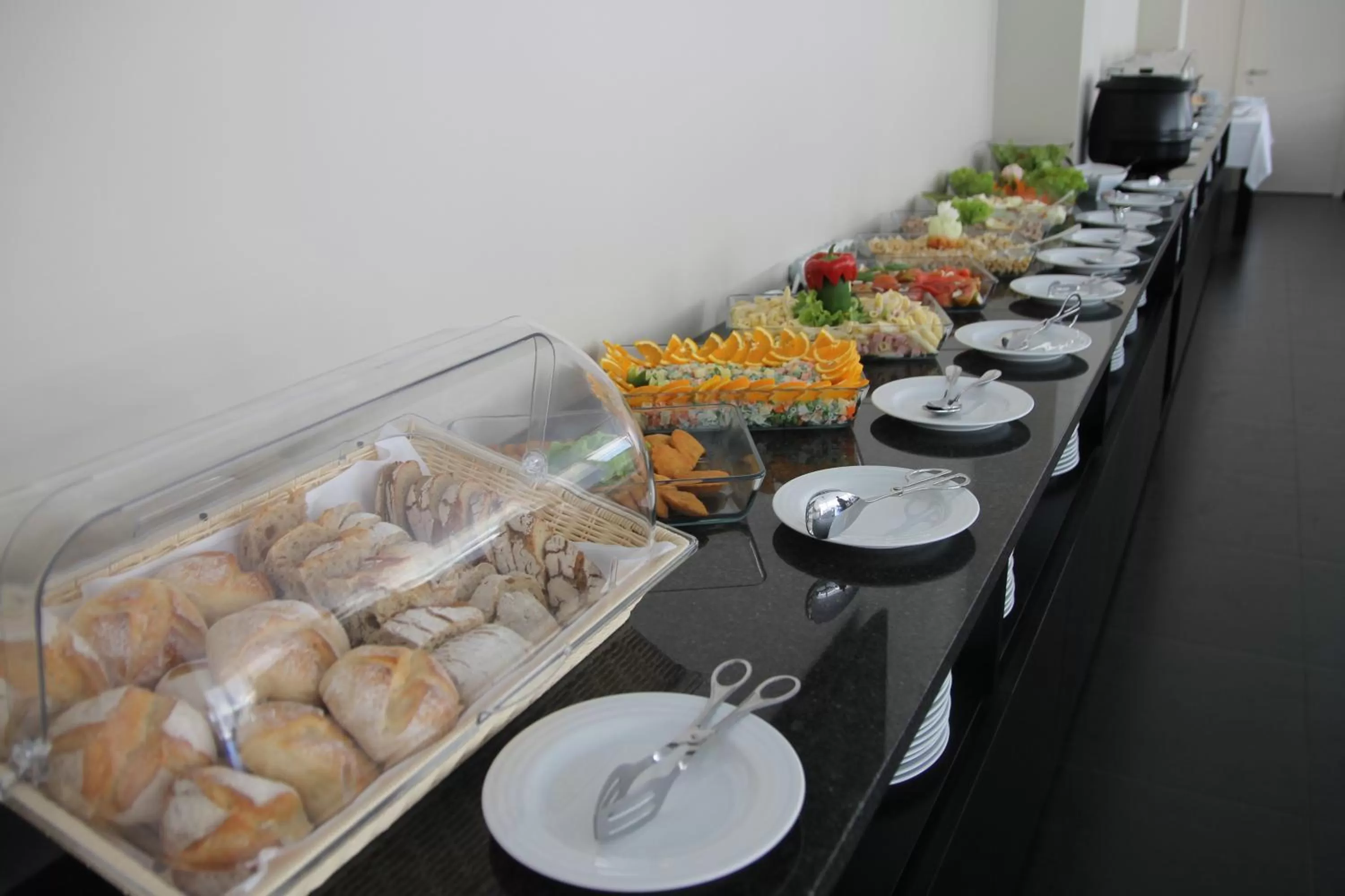 Restaurant/places to eat in Hotel Monte Lírio