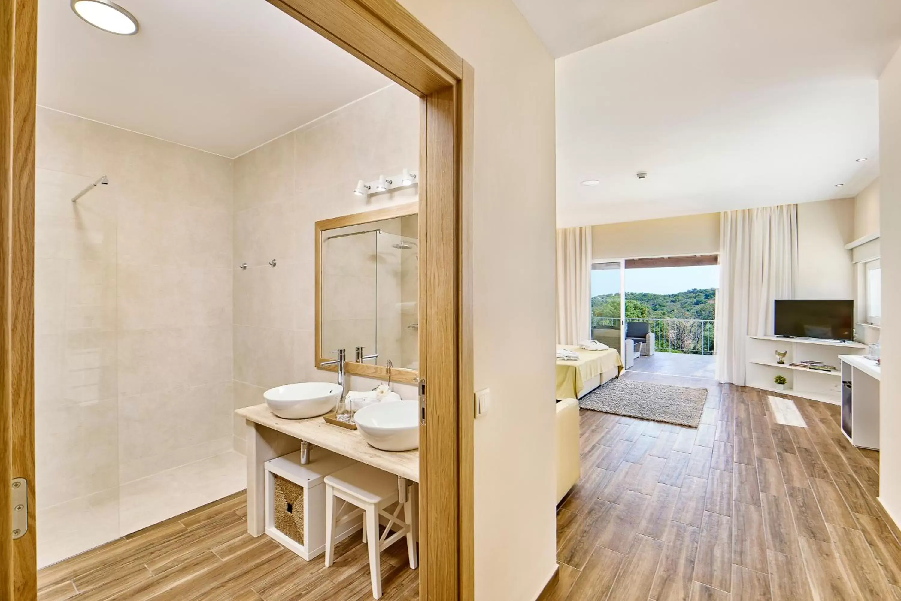 Bathroom in Hotel Rural Quinta do Marco - Nature & Dining