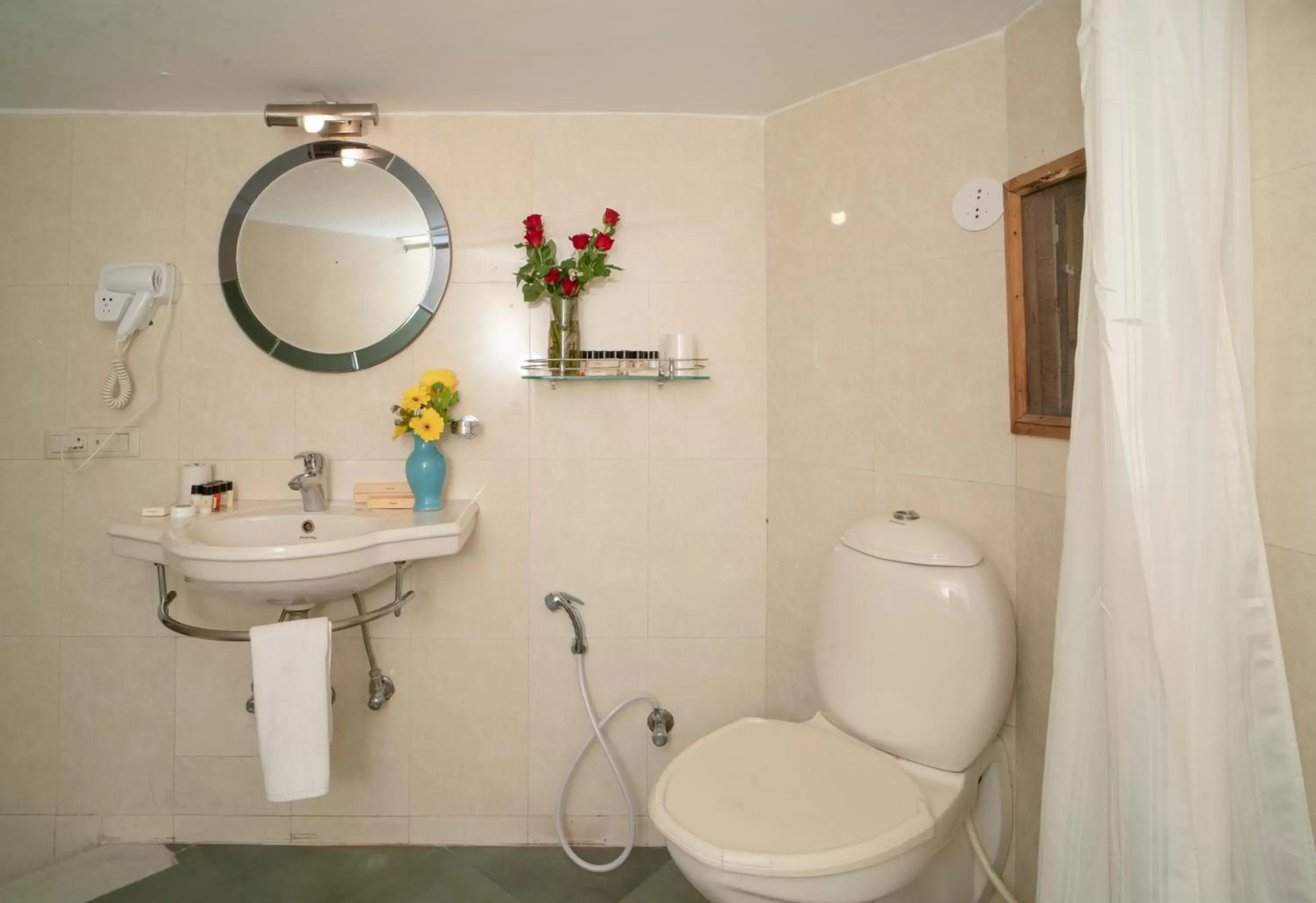 Bathroom in Swaroop Vilas - Lake Facing Boutique Hotel