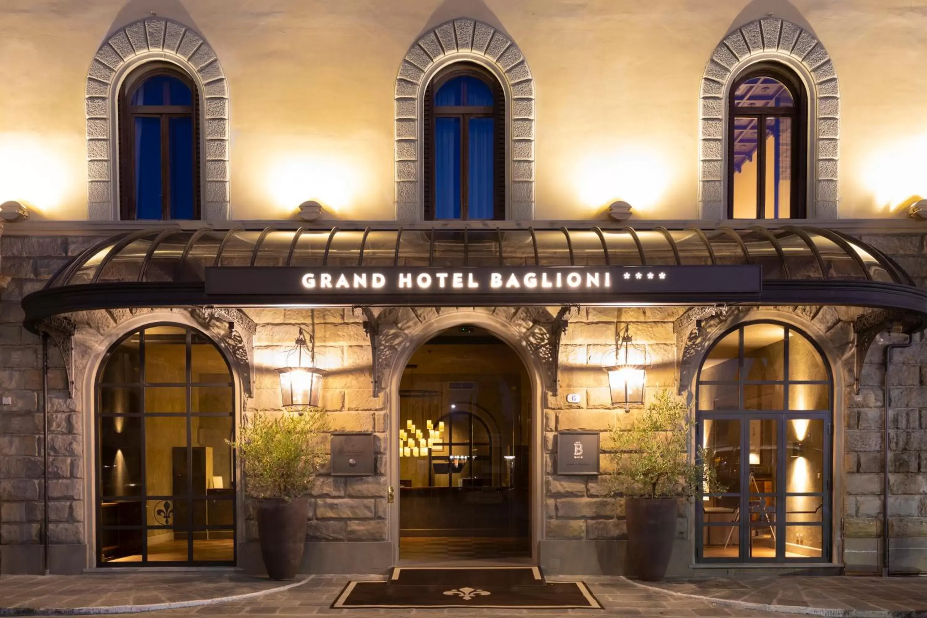 Facade/entrance in Grand Hotel Baglioni