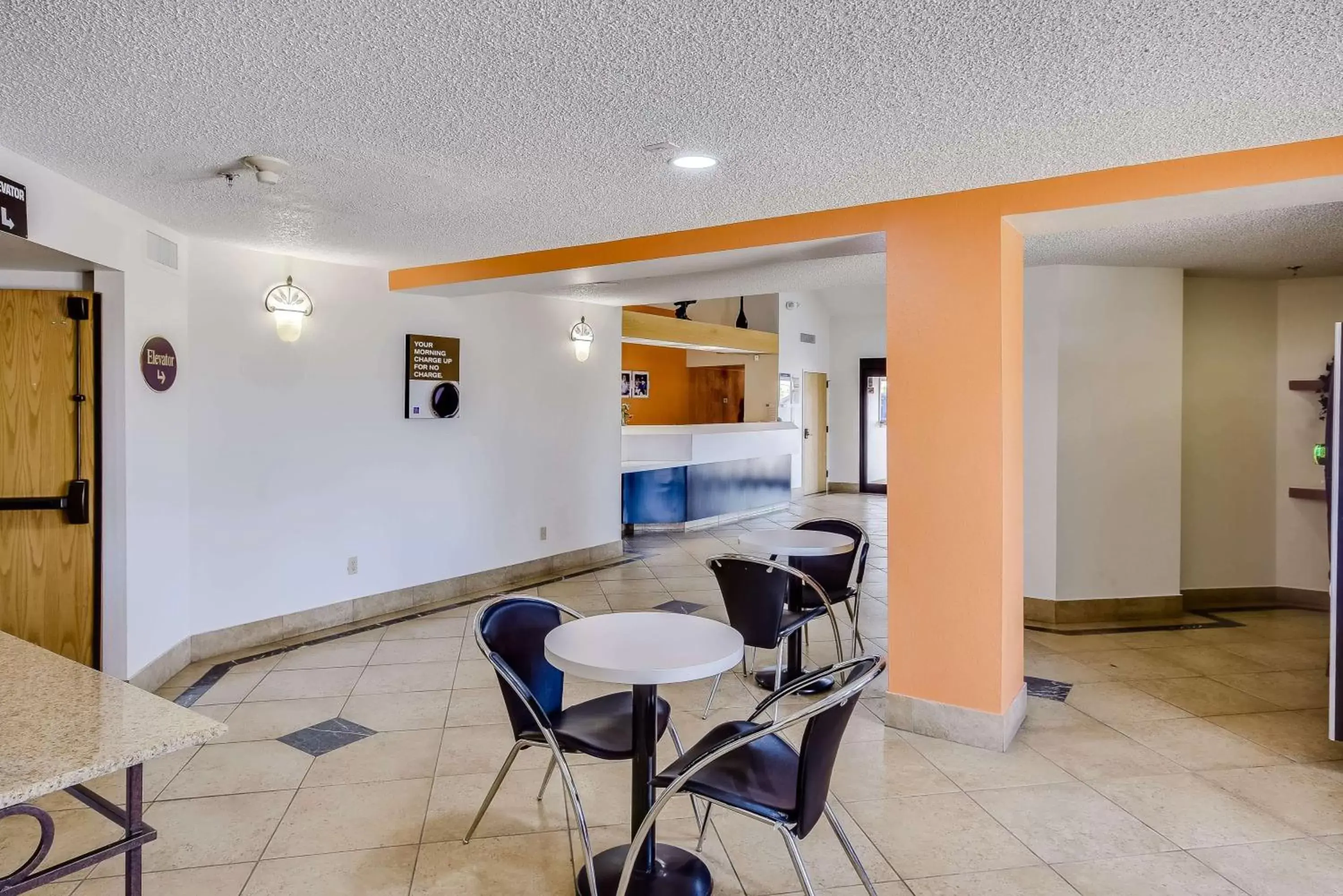 Lobby or reception, Dining Area in Motel 6-Katy, TX - Houston