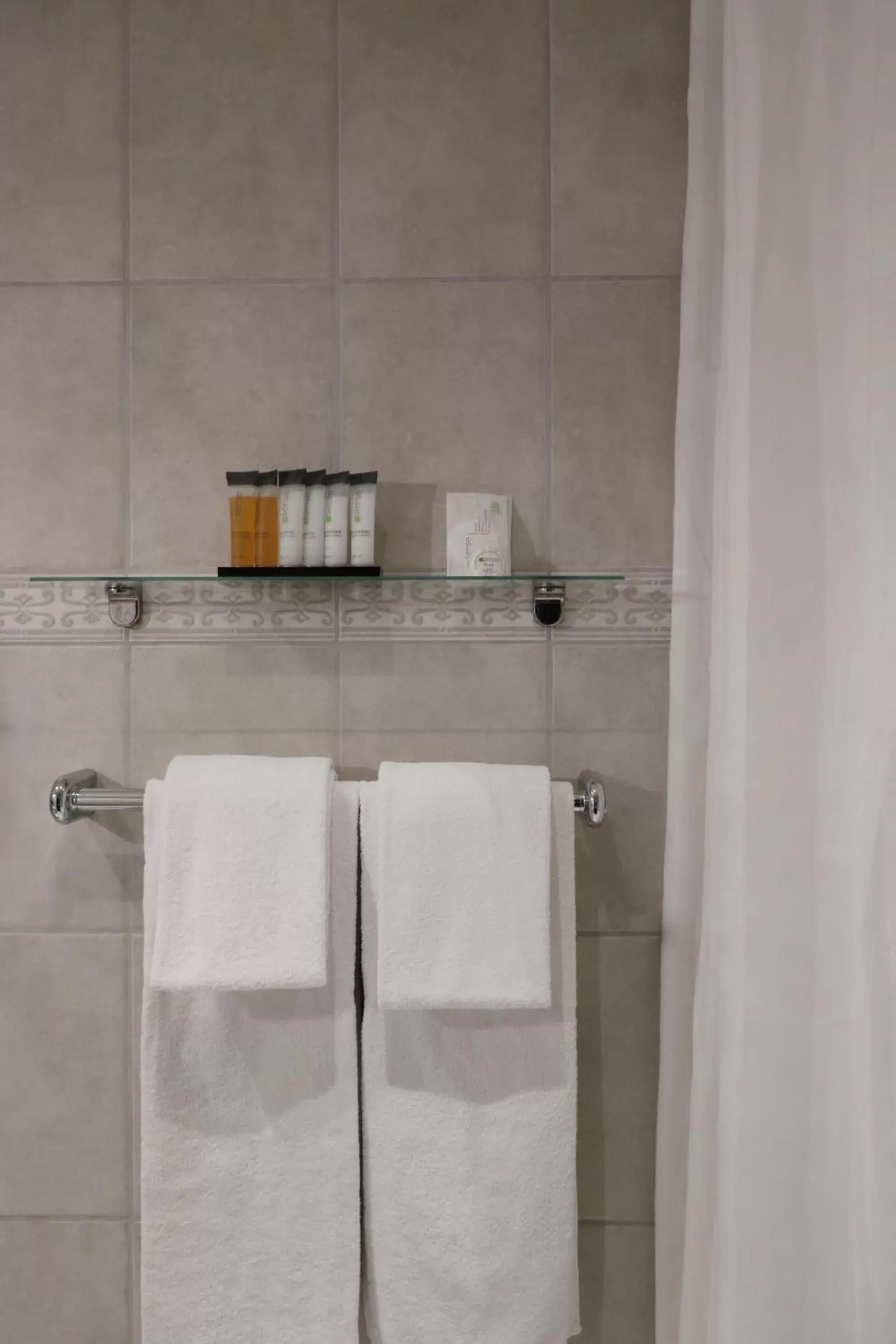 Bathroom in Helnan Phønix Hotel