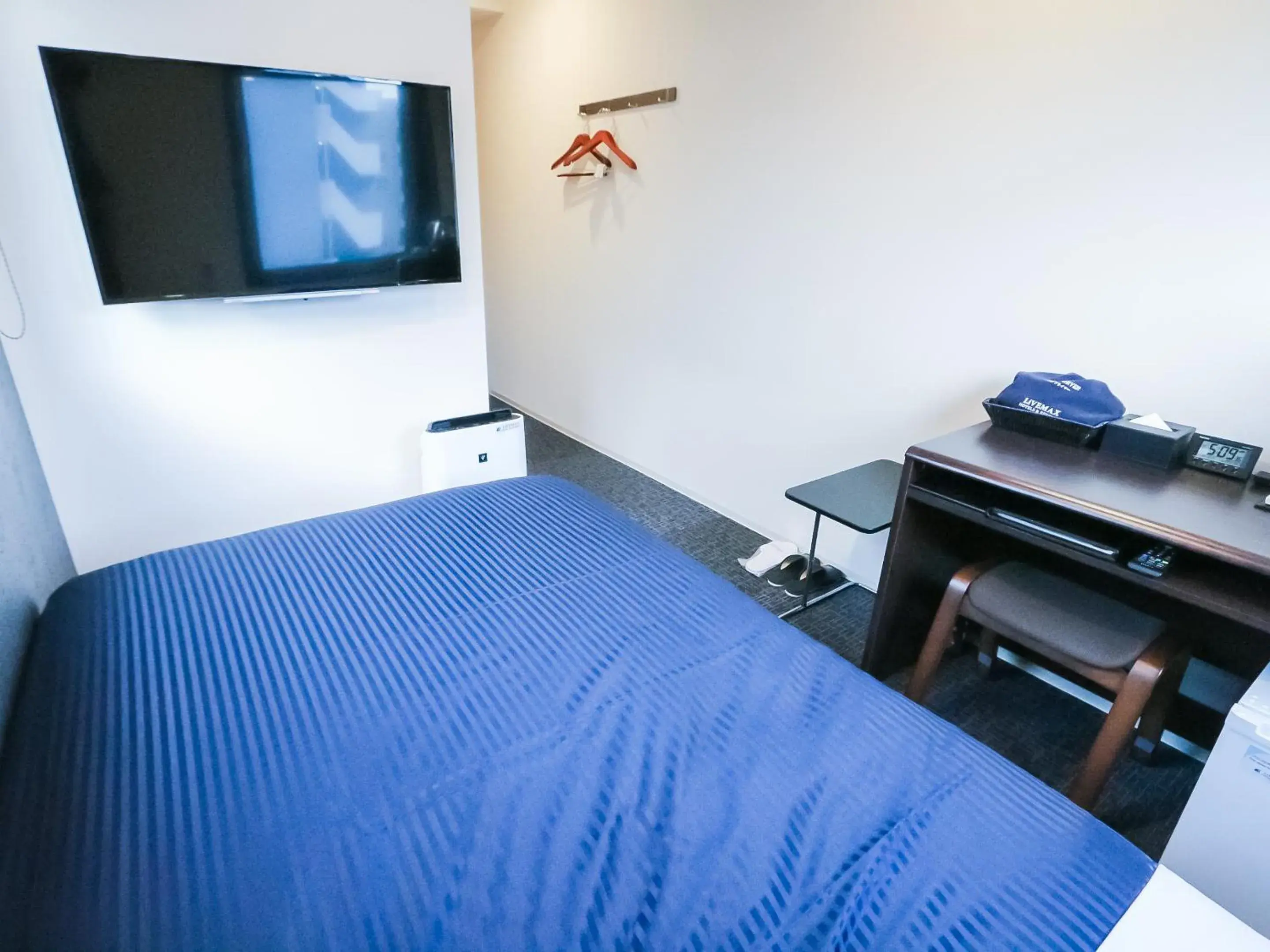 Bed in HOTEL LiVEMAX Tokyo Shintomicho Bed in HOTEL LiVEMAX Tokyo Shintomicho