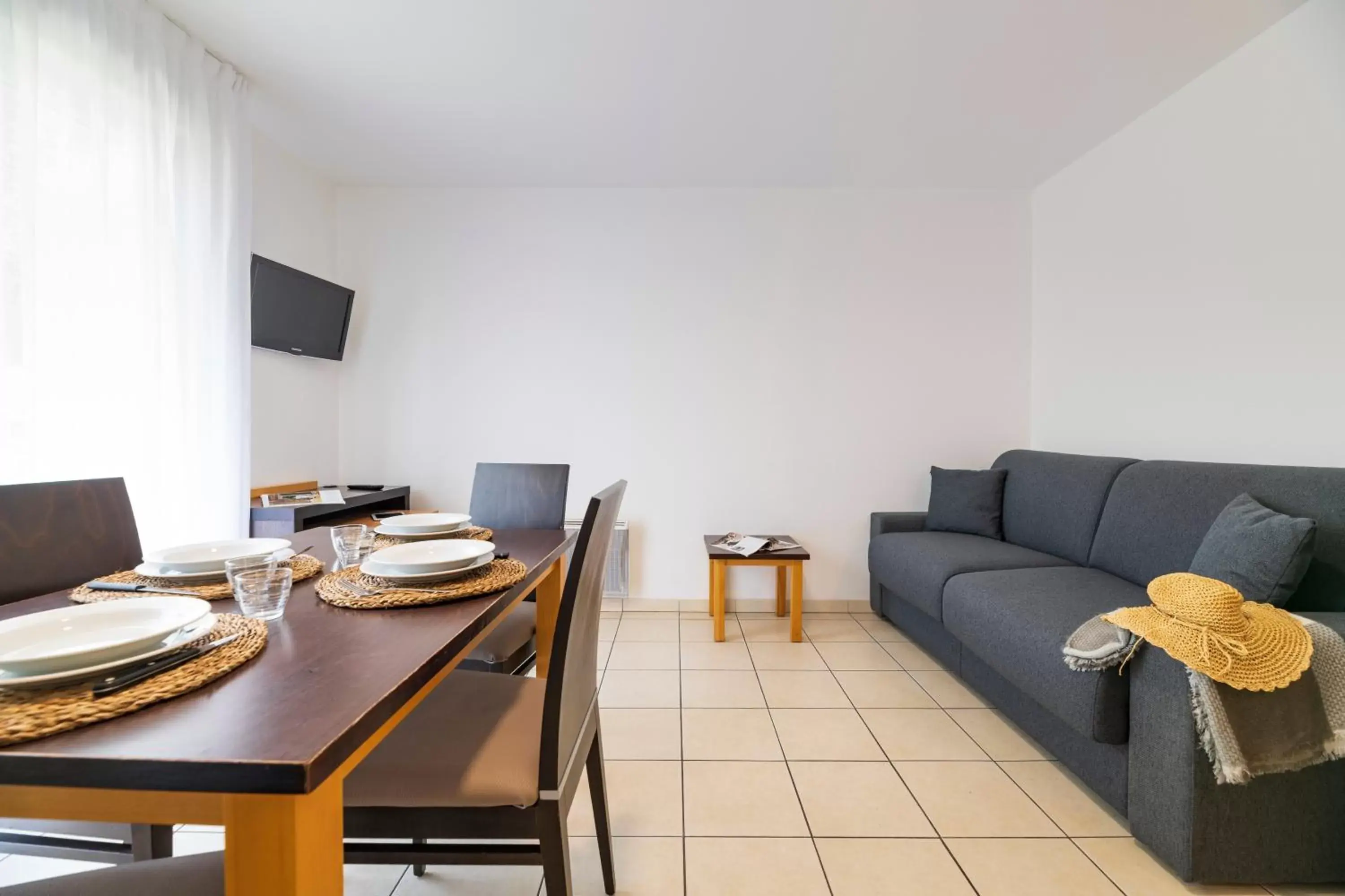 Living room, Dining Area in Cerise Nantes Atlantis