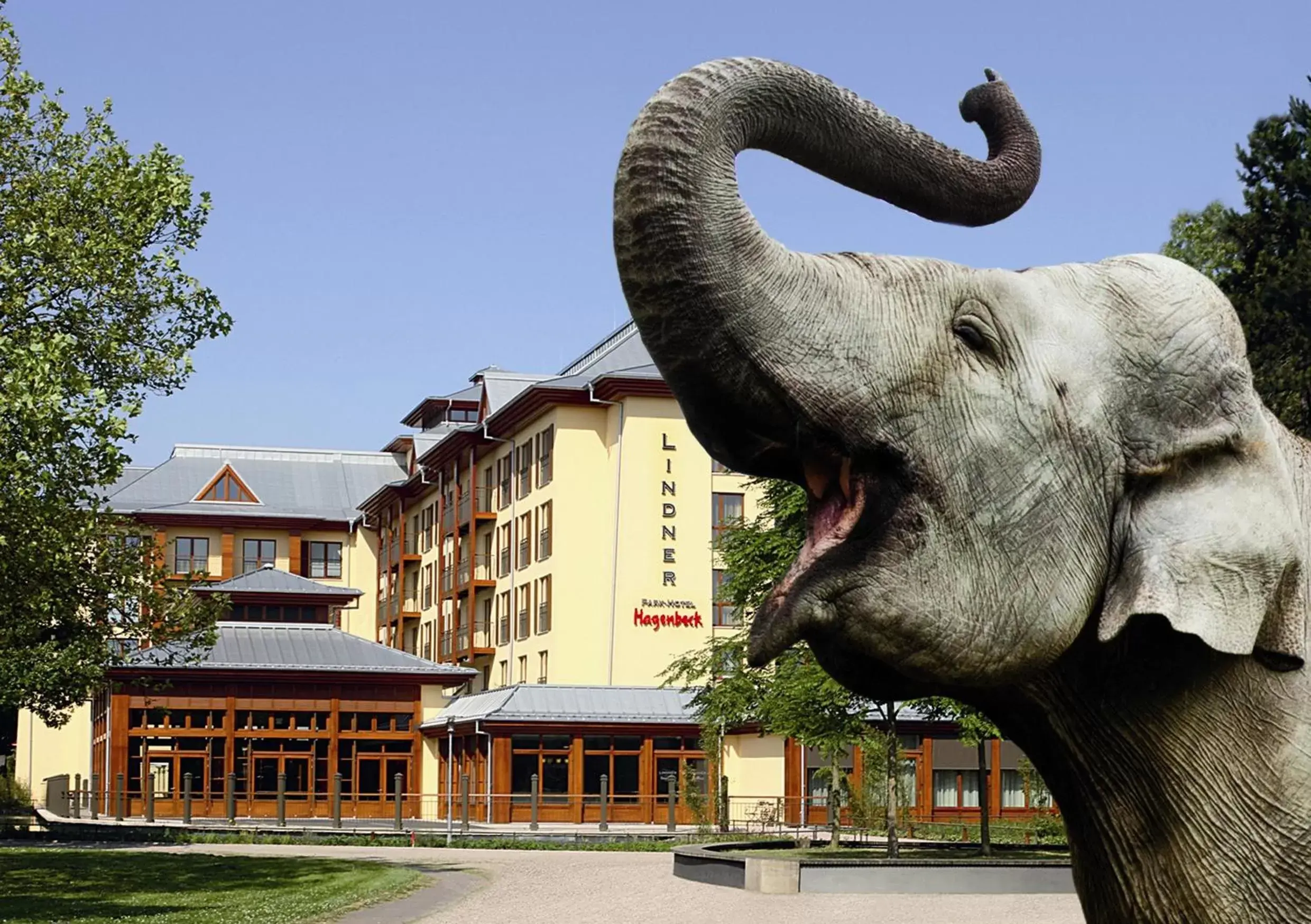 Facade/entrance in Lindner Hotel Hamburg Hagenbeck, part of JdV by Hyatt