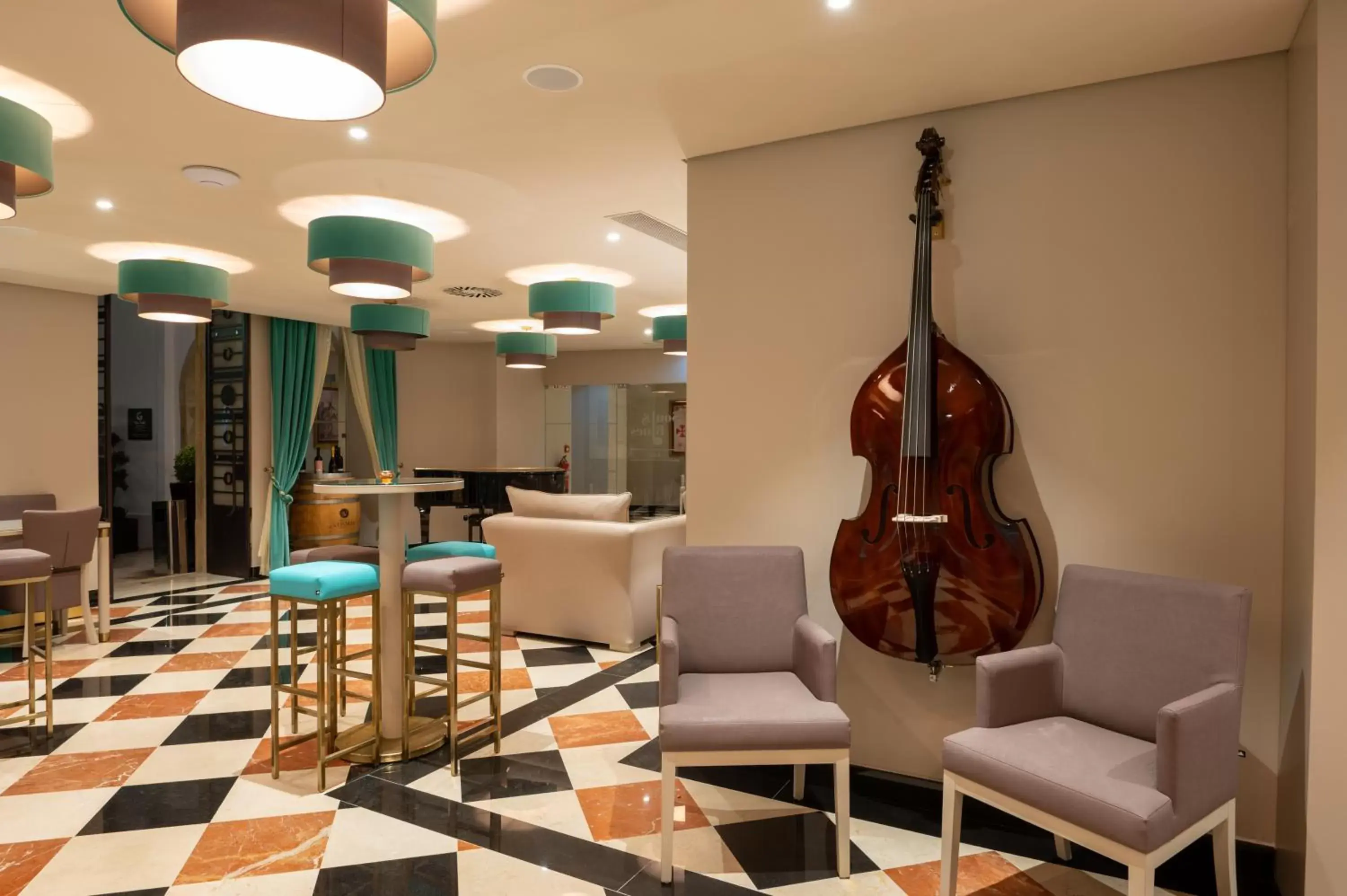 Lounge or bar in Vila Gale Collection Tomar Lounge or bar in Vila Gale Collection Tomar