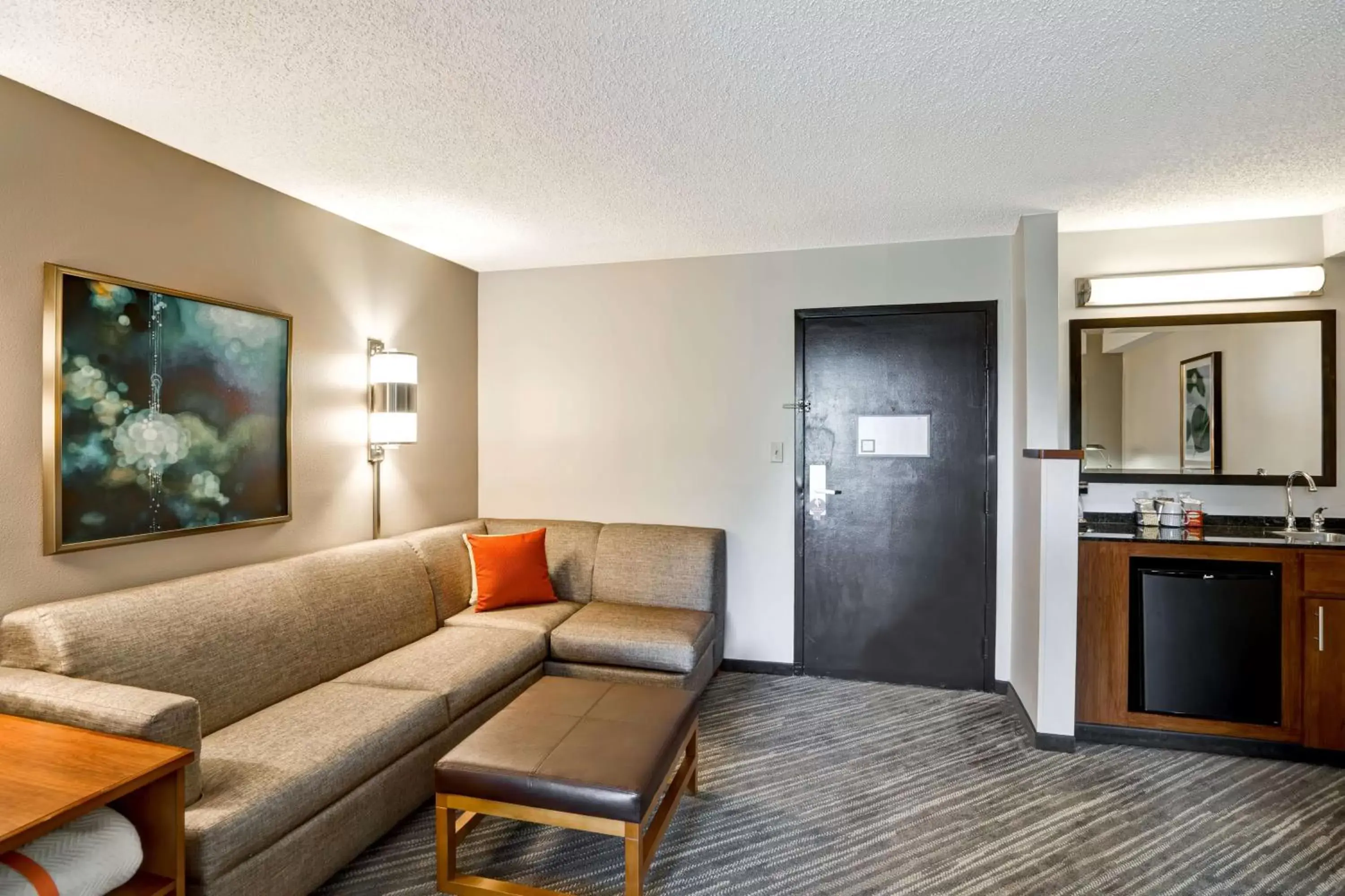 Photo of the whole room, Seating Area in Hyatt Place Richmond - Innsbrook