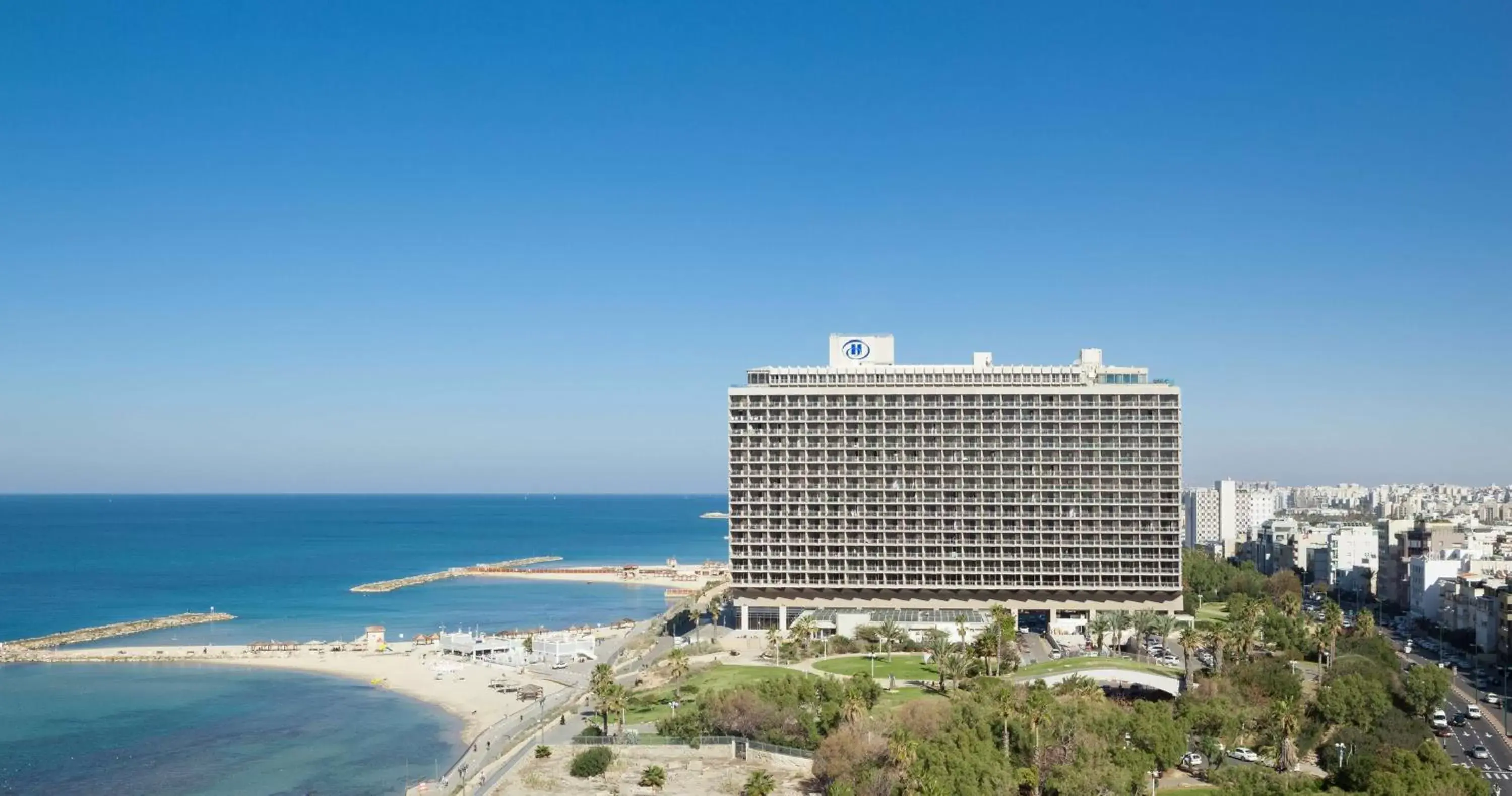 Property building in Hilton Tel Aviv Hotel Property building in Hilton Tel Aviv Hotel