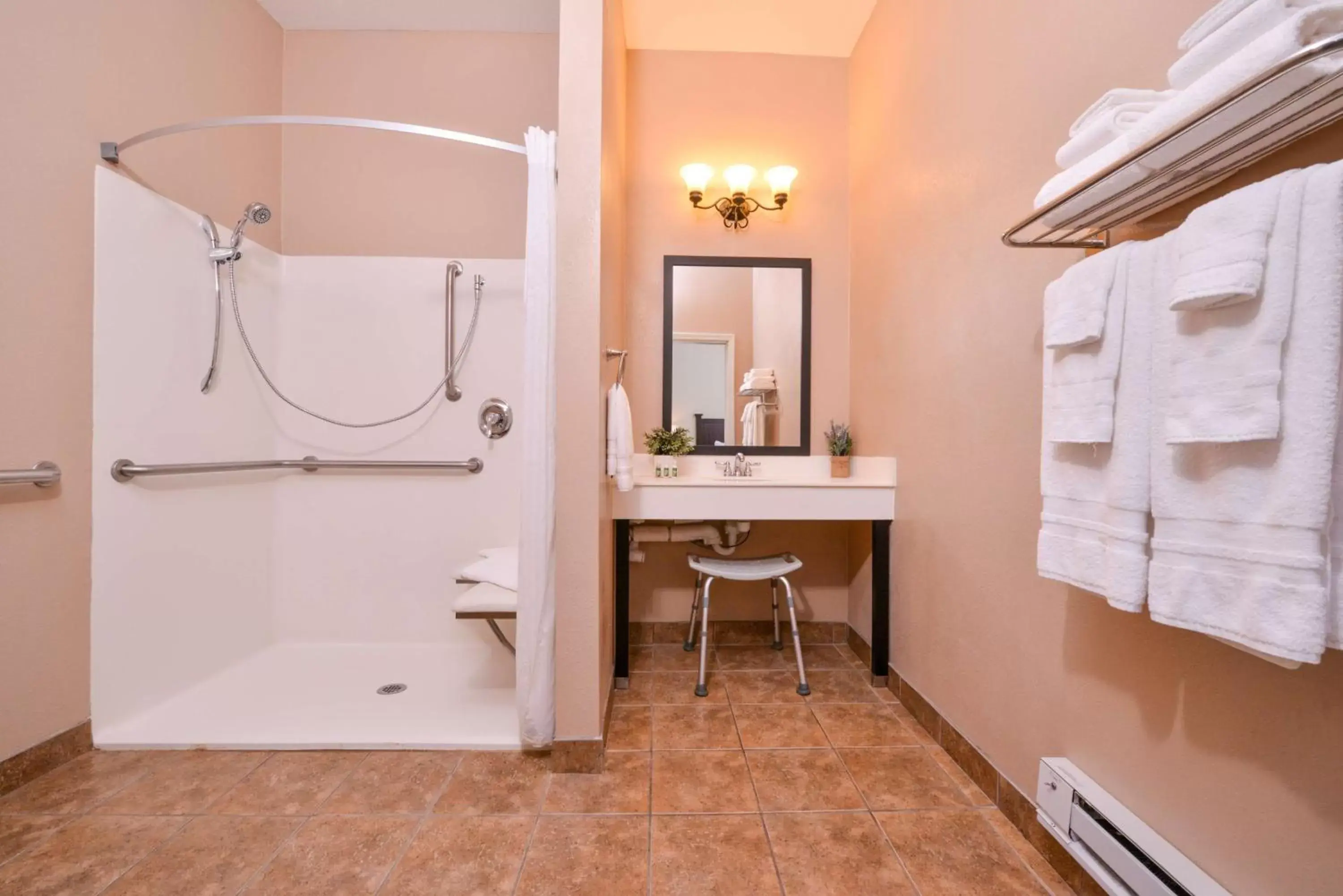 Shower, Bathroom in Best Western Plus Frontier Inn