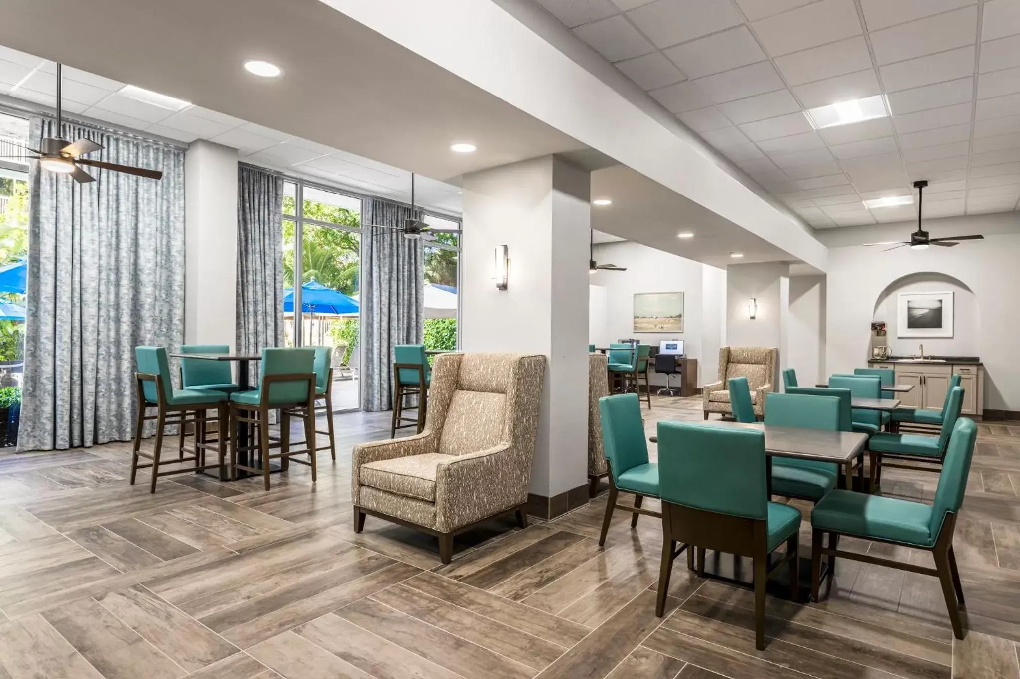 Lobby or reception, Restaurant/Places to Eat in Club Wyndham Santa Barbara