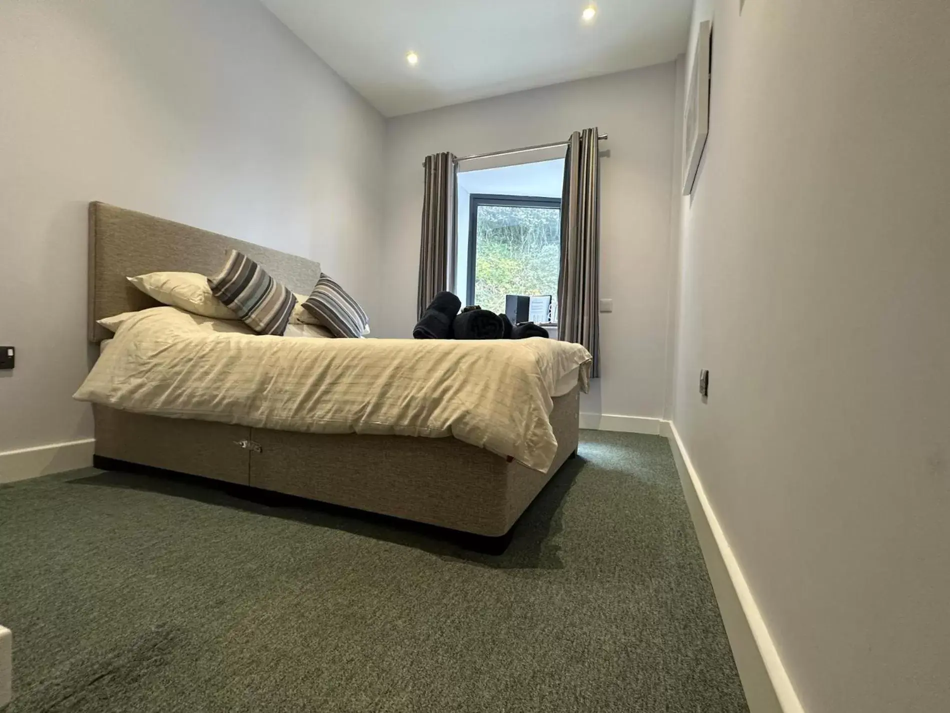 Double Room in No 7 Ocean Cabins - Saundersfoot Harbour - Saundersfoot