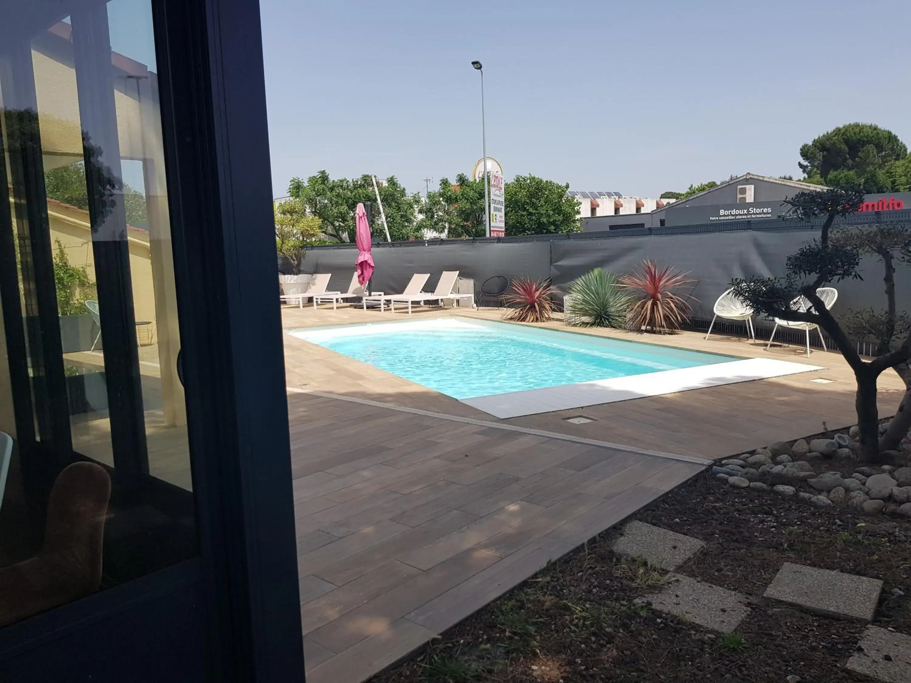 Swimming Pool in Kyriad Carcassonne - Aéroport