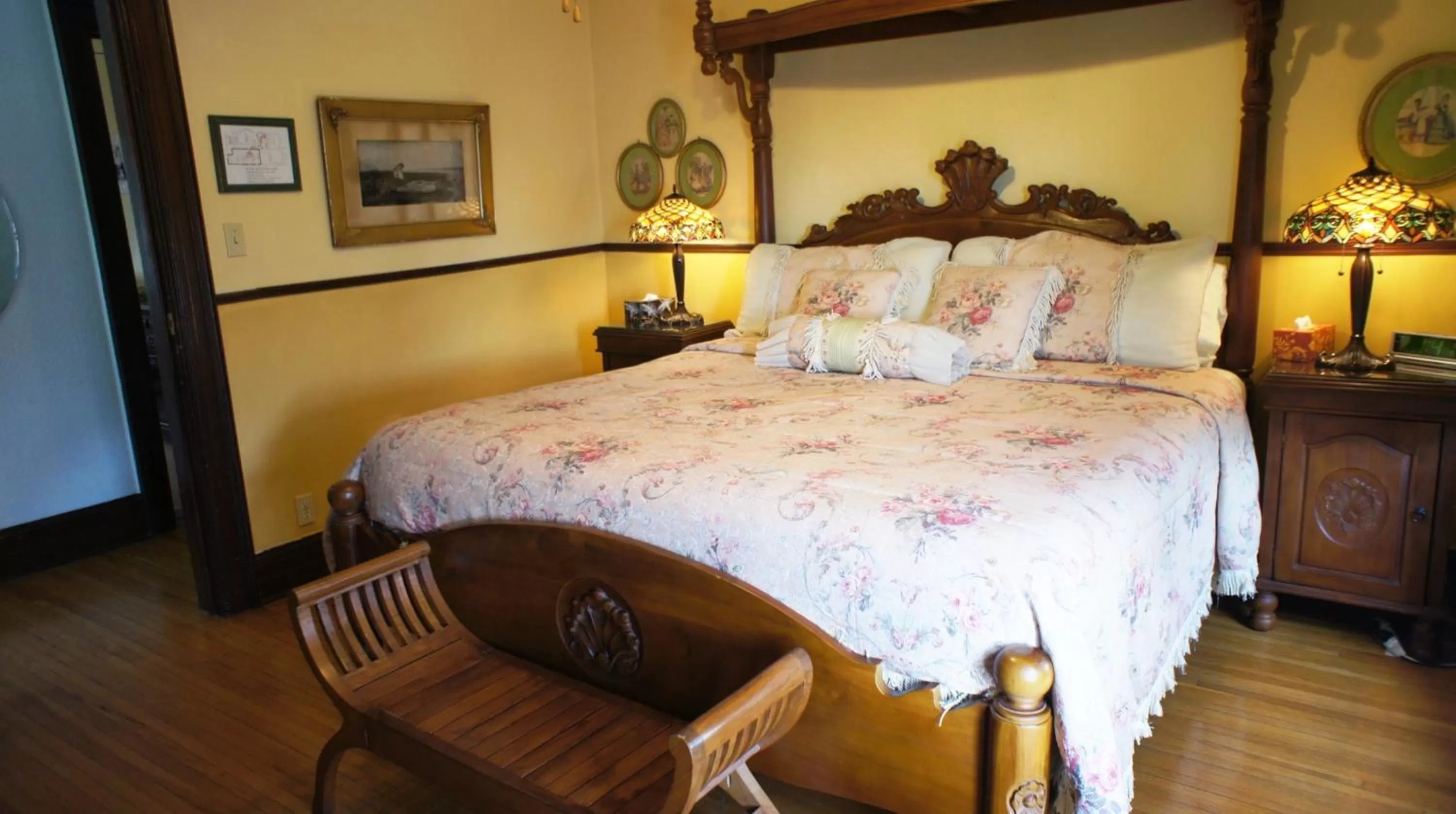 Bed in A Night to Remember B & B