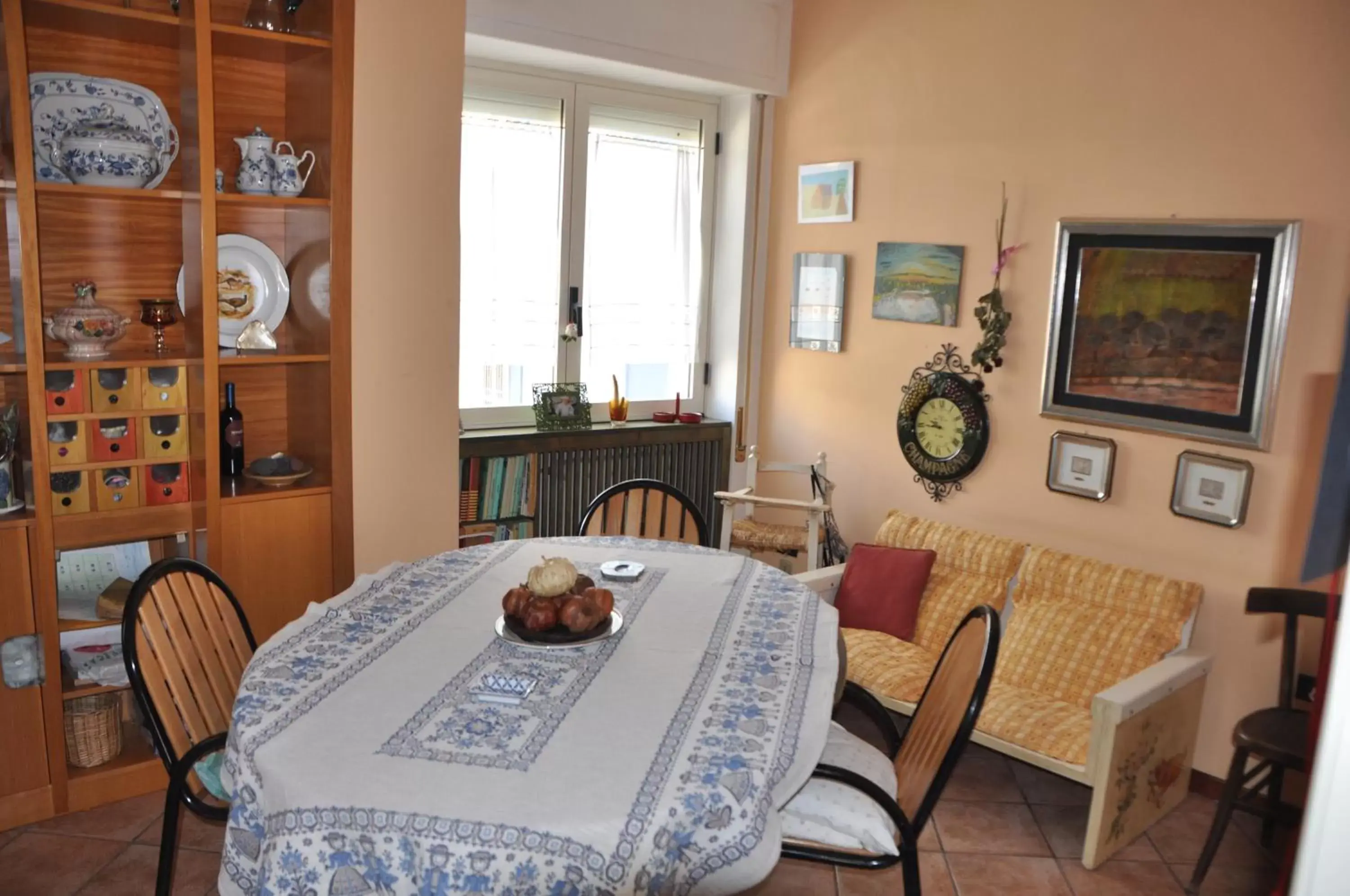 Kitchen or kitchenette, Restaurant/Places to Eat in B&B Borsellino