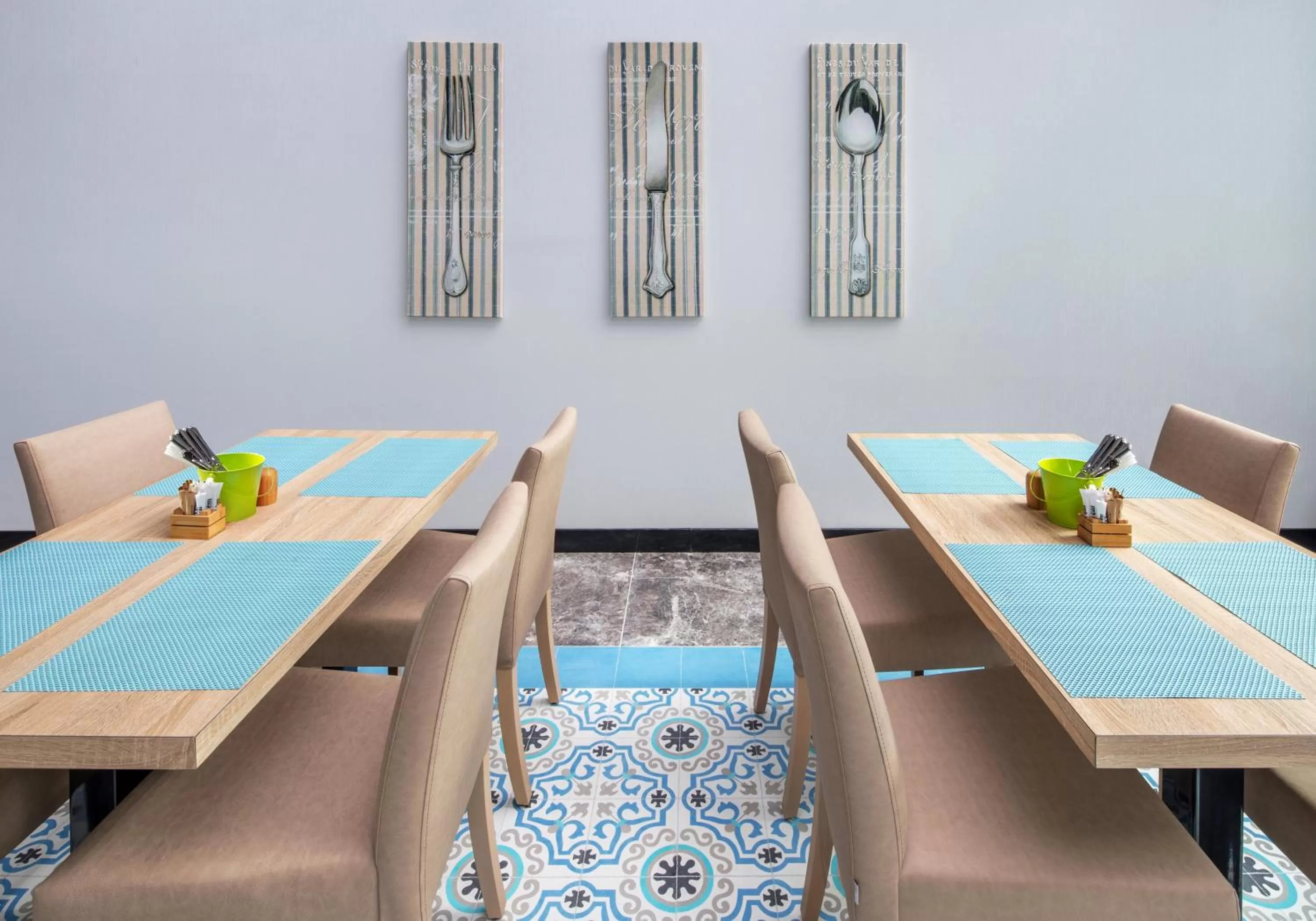 Restaurant/places to eat in Park Inn by Radisson Izmir