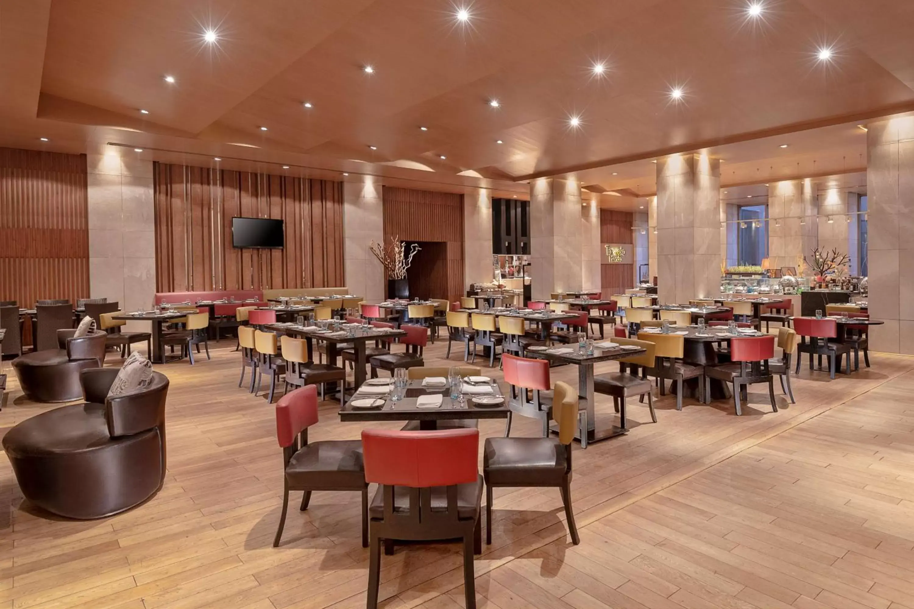 Restaurant/Places to Eat in Radisson Blu Hotel Amritsar
