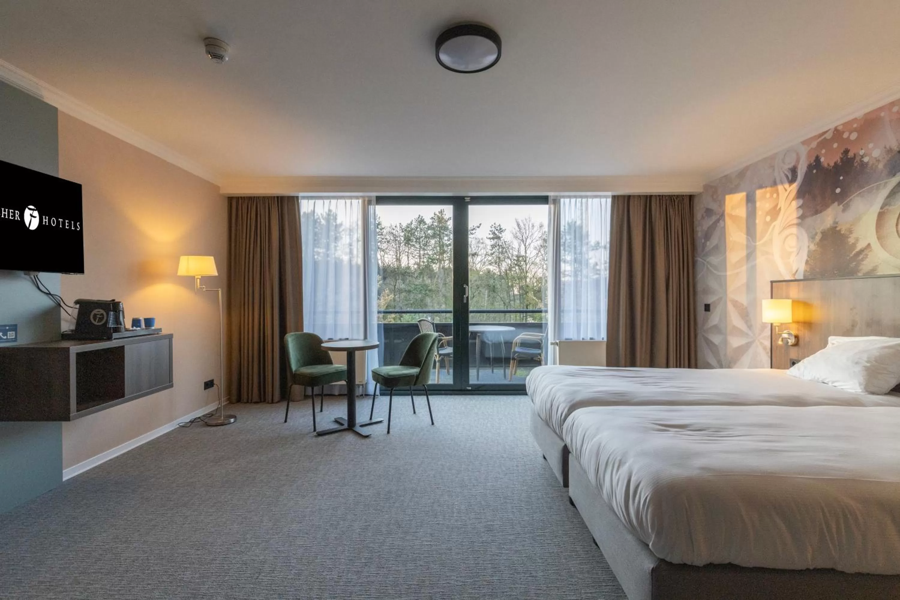 Photo of the whole room, Bed in Fletcher Familiehotel De Hunzebergen