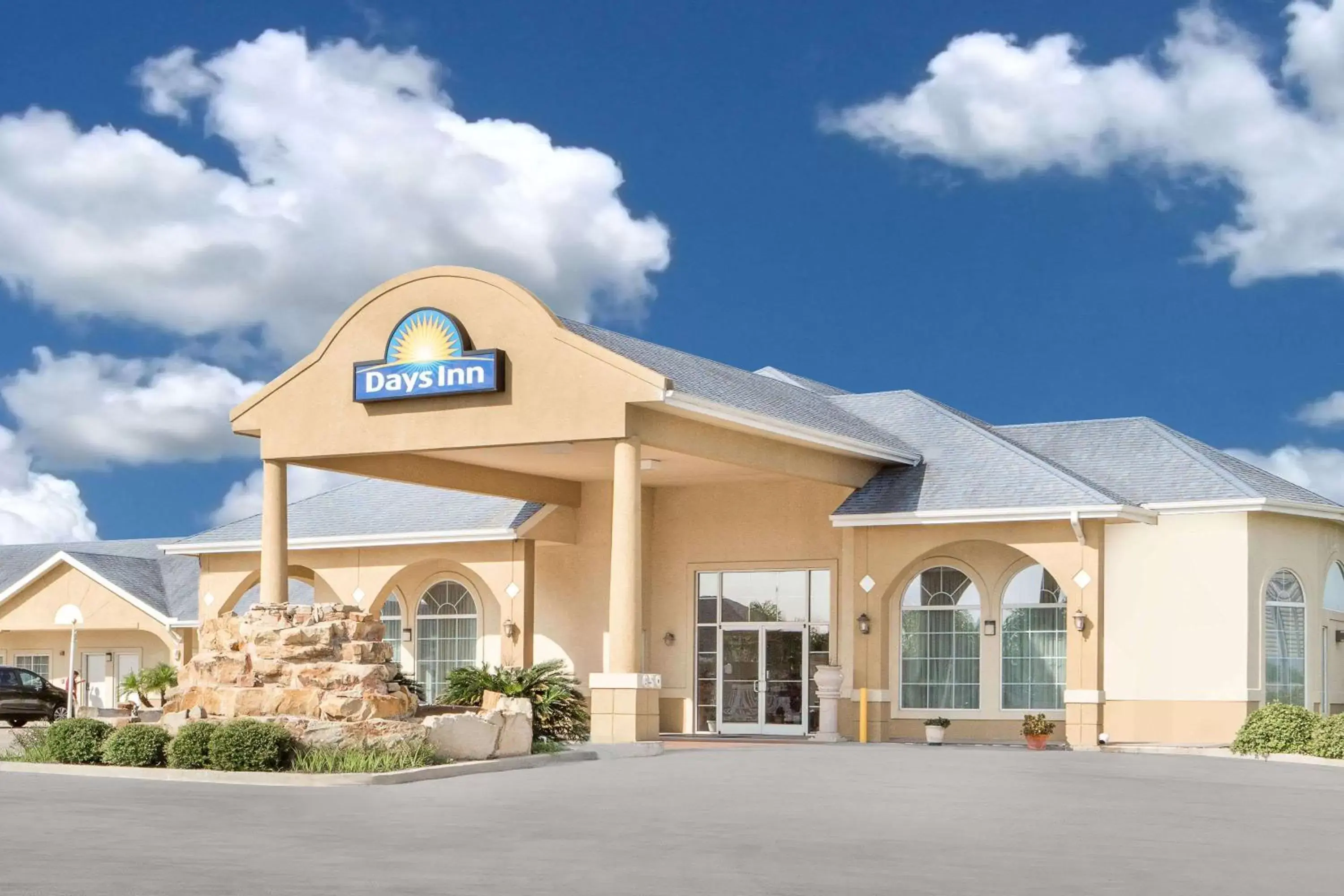 Property Building in Days Inn by Wyndham Robstown