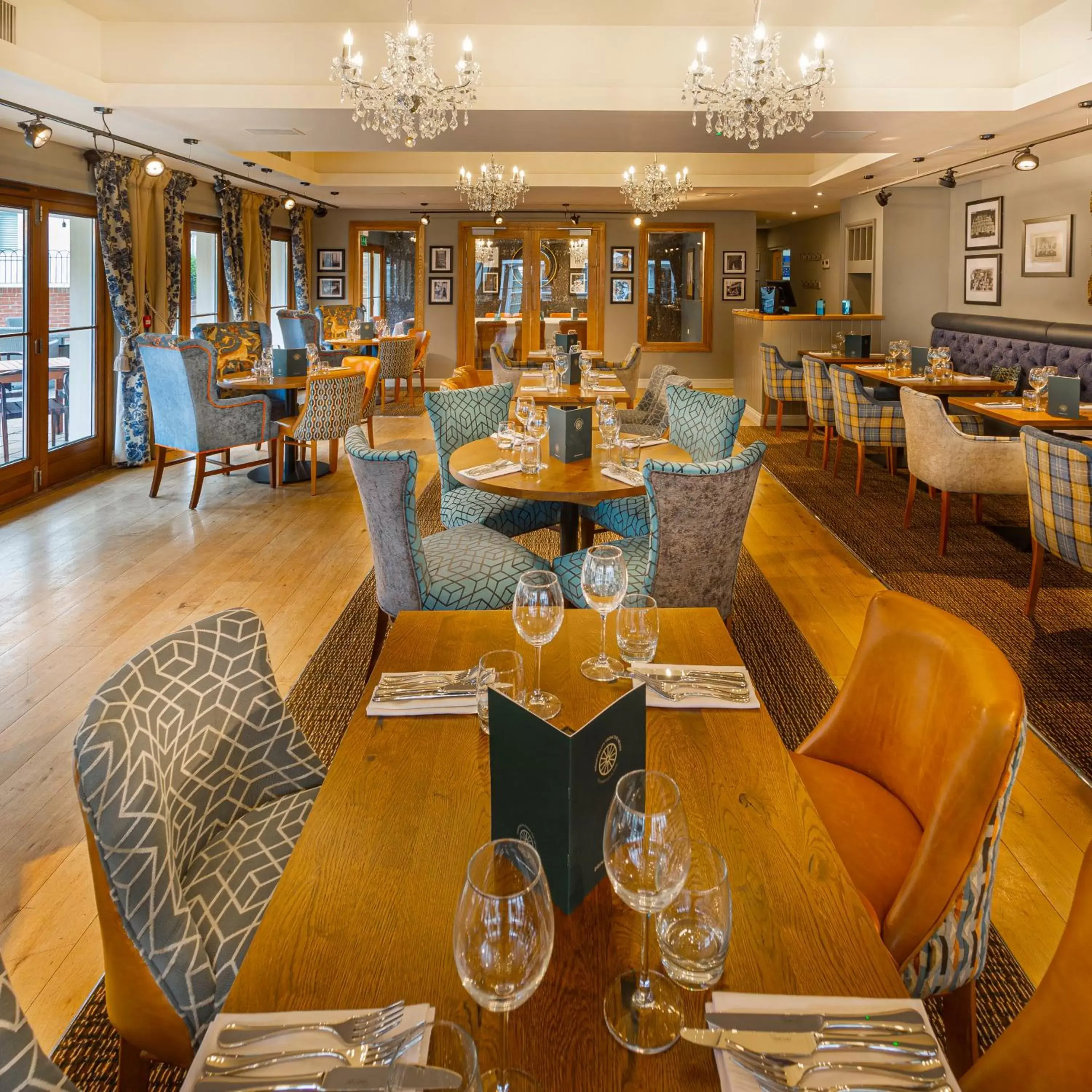 Restaurant/Places to Eat in The White Horse Hotel, Romsey, Hampshire