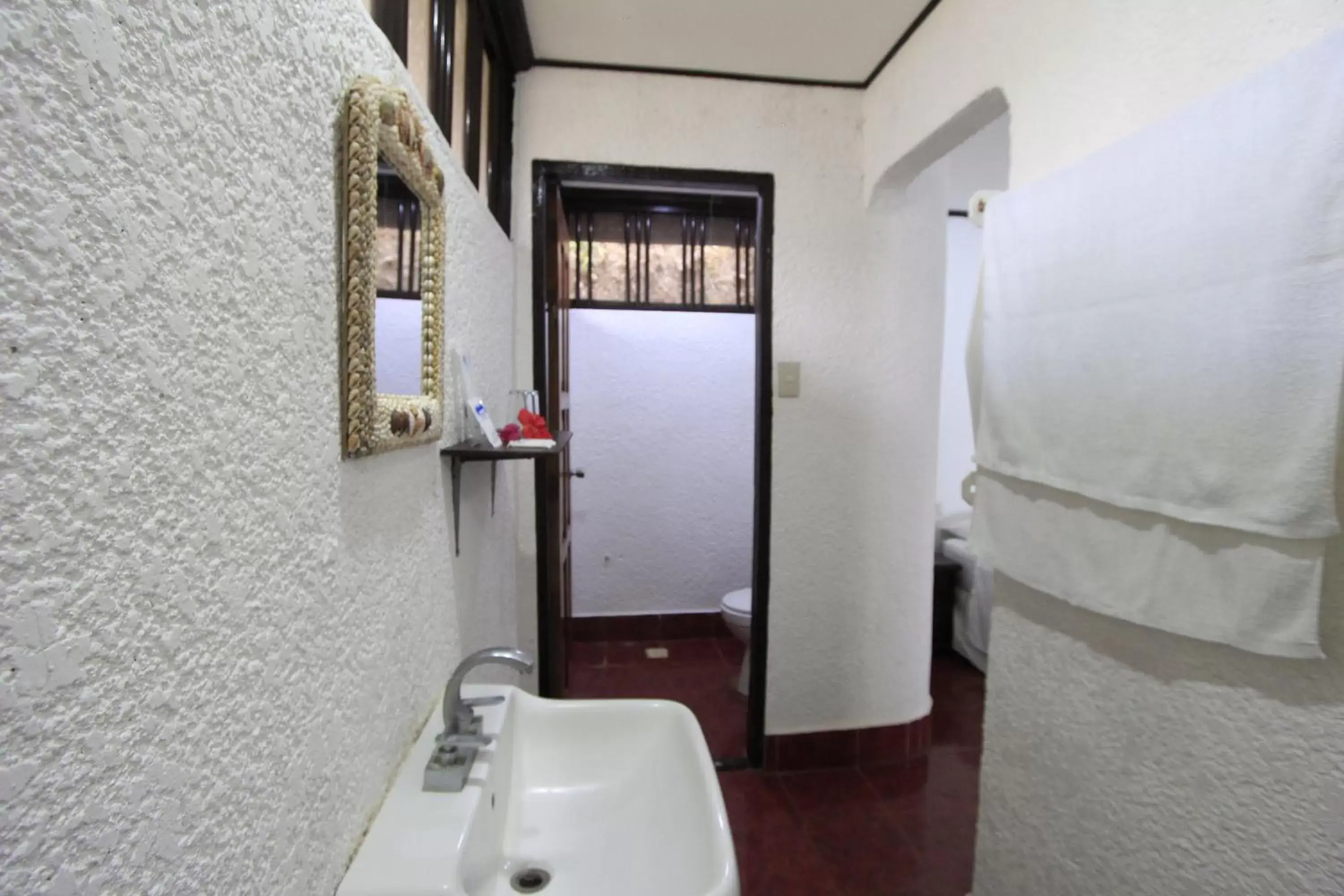 Bathroom in Discovery Island Resort