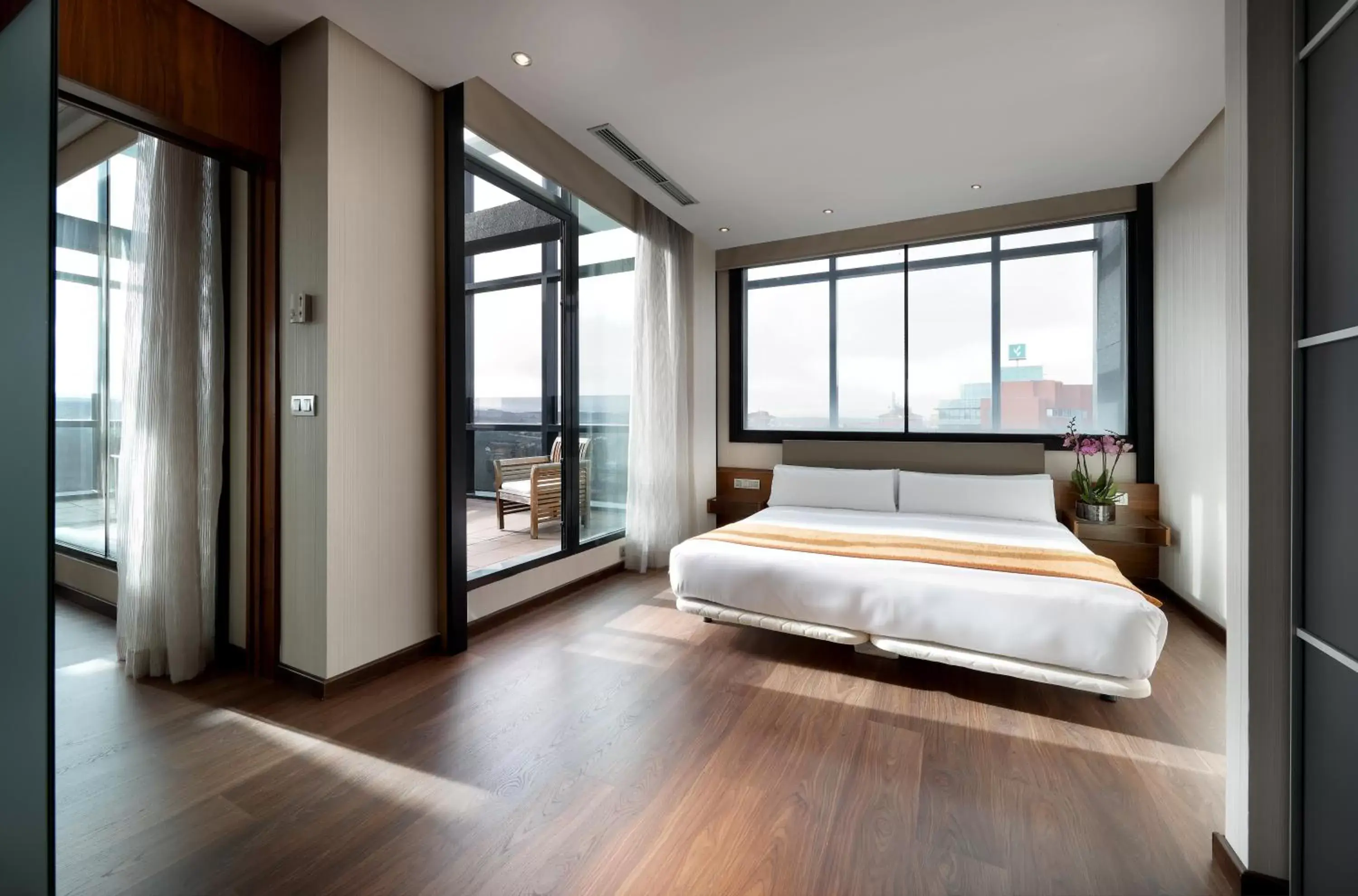 Bed in Crisol Puerta de Burgos Bed in Crisol Puerta de Burgos