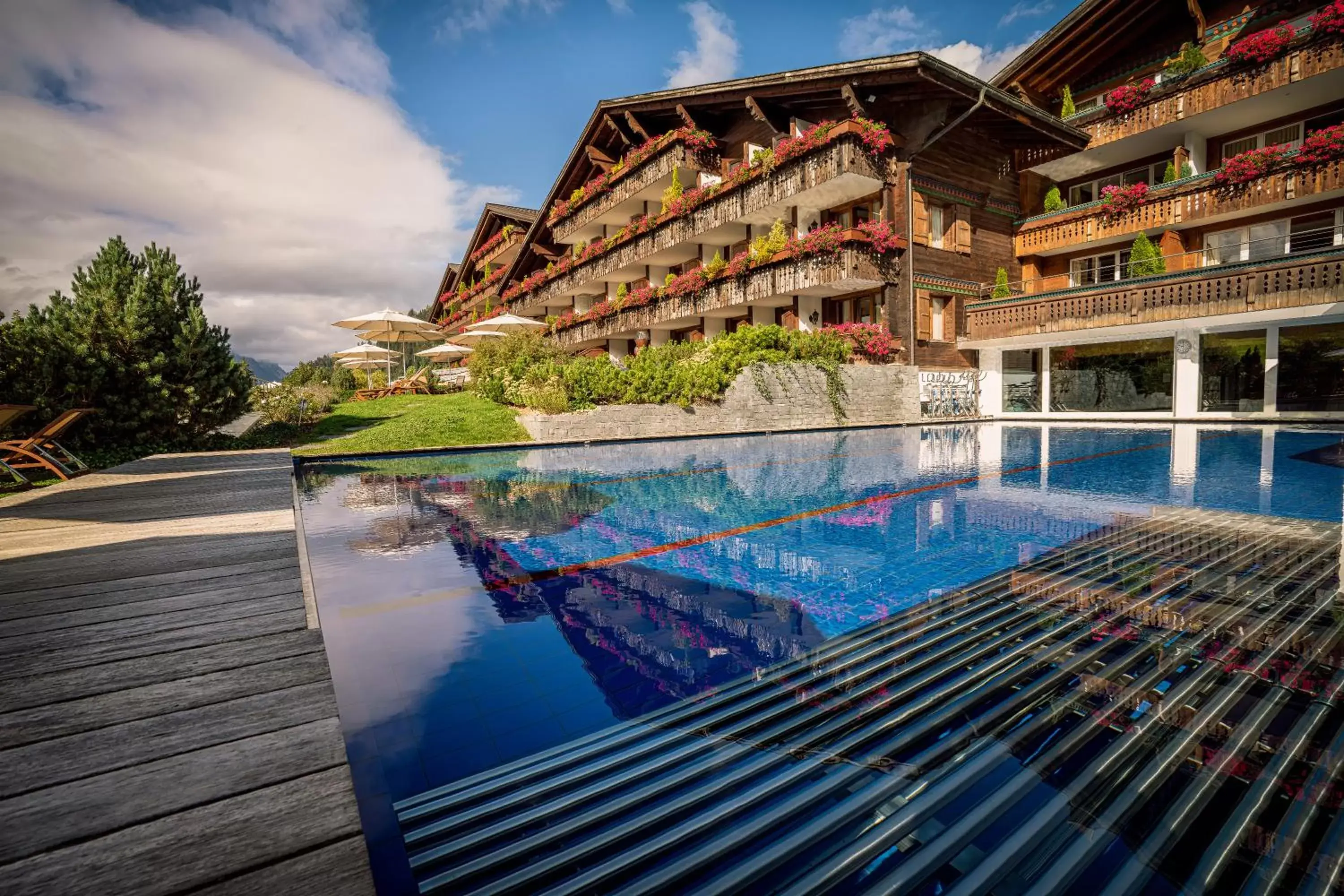 Swimming Pool in ERMITAGE Wellness- & Spa-Hotel