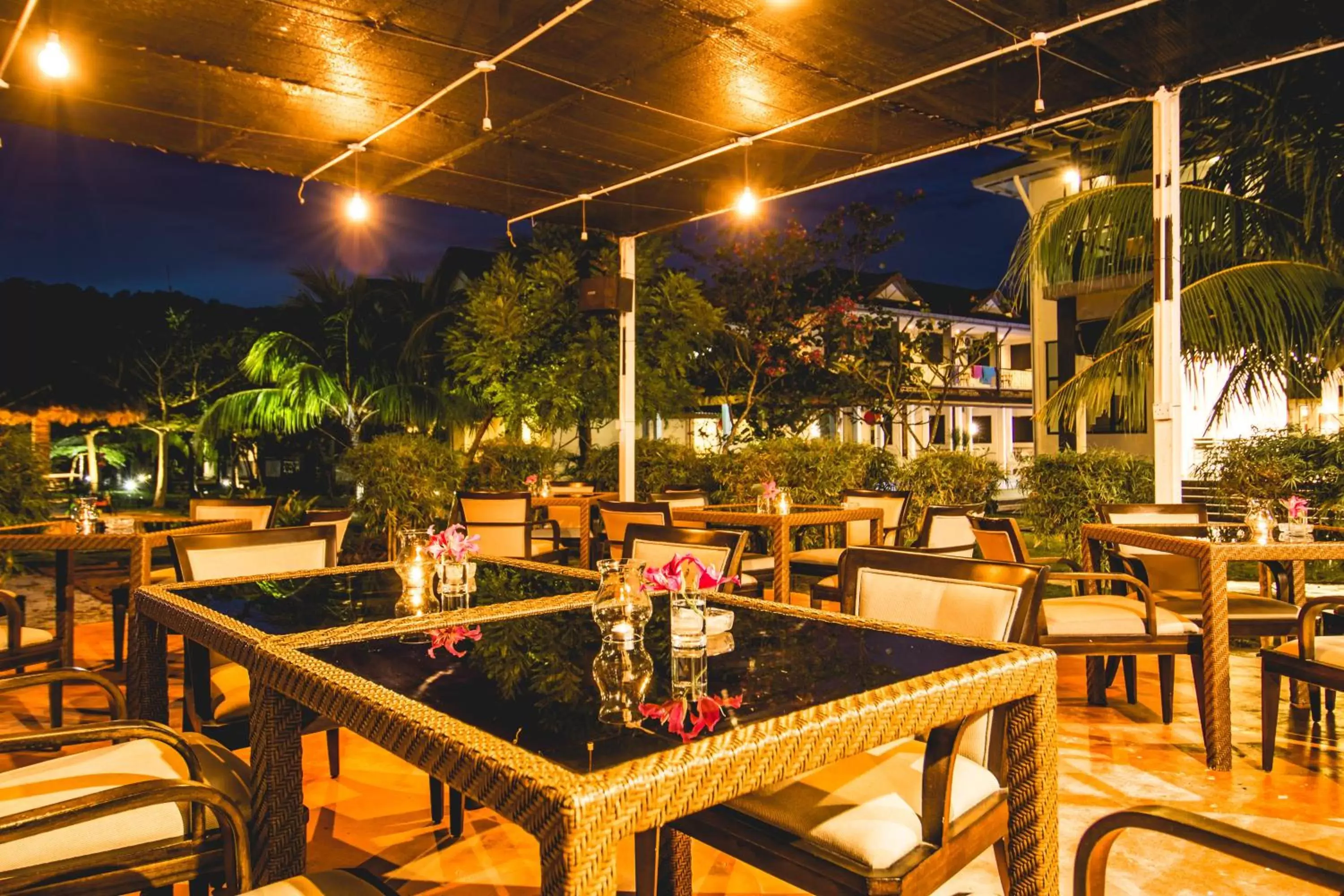 Lounge or bar in Alia Residence Business Resort Lounge or bar in Alia Residence Business Resort