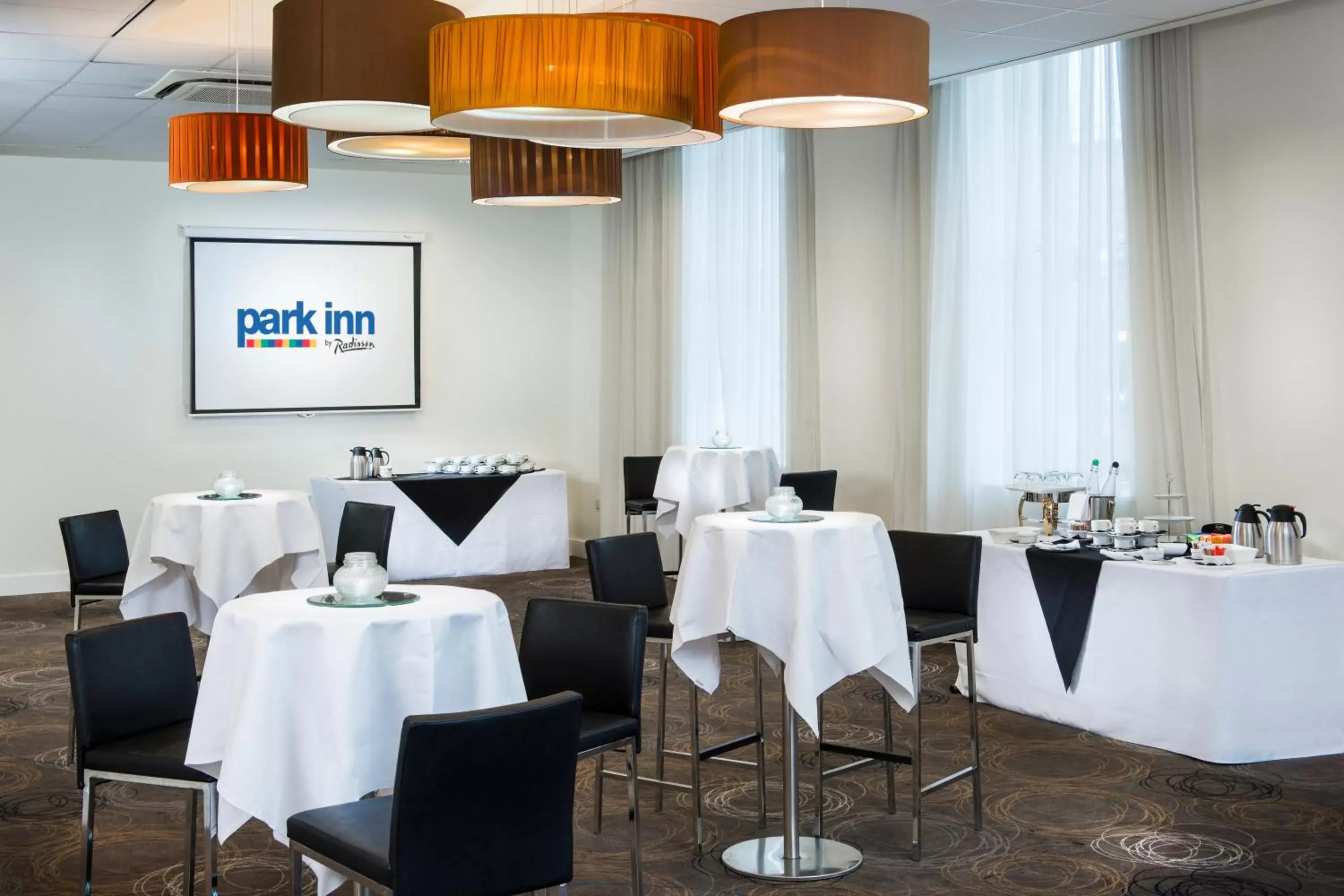 Meeting/conference room, Restaurant/Places to Eat in Park Inn by Radisson Palace