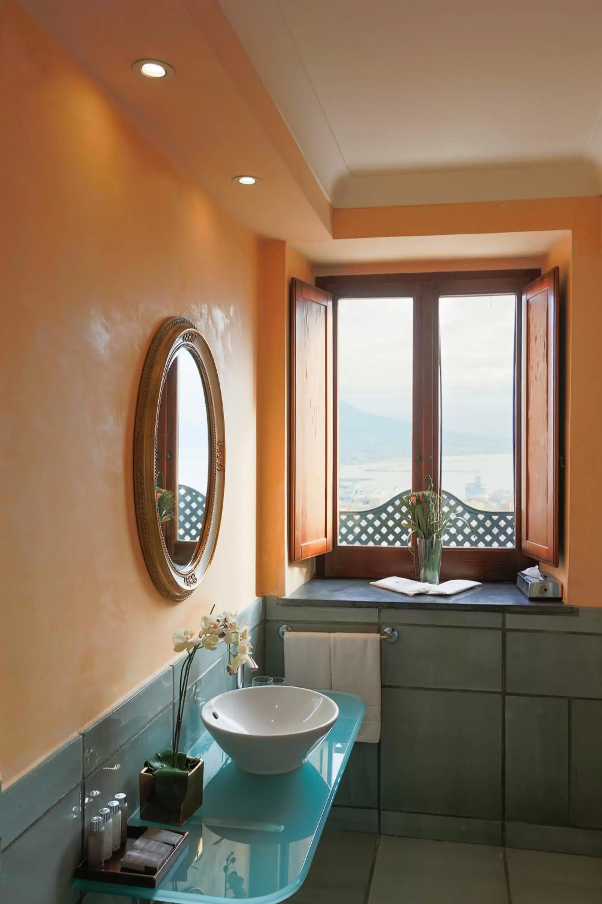 Bathroom in San Francesco al Monte