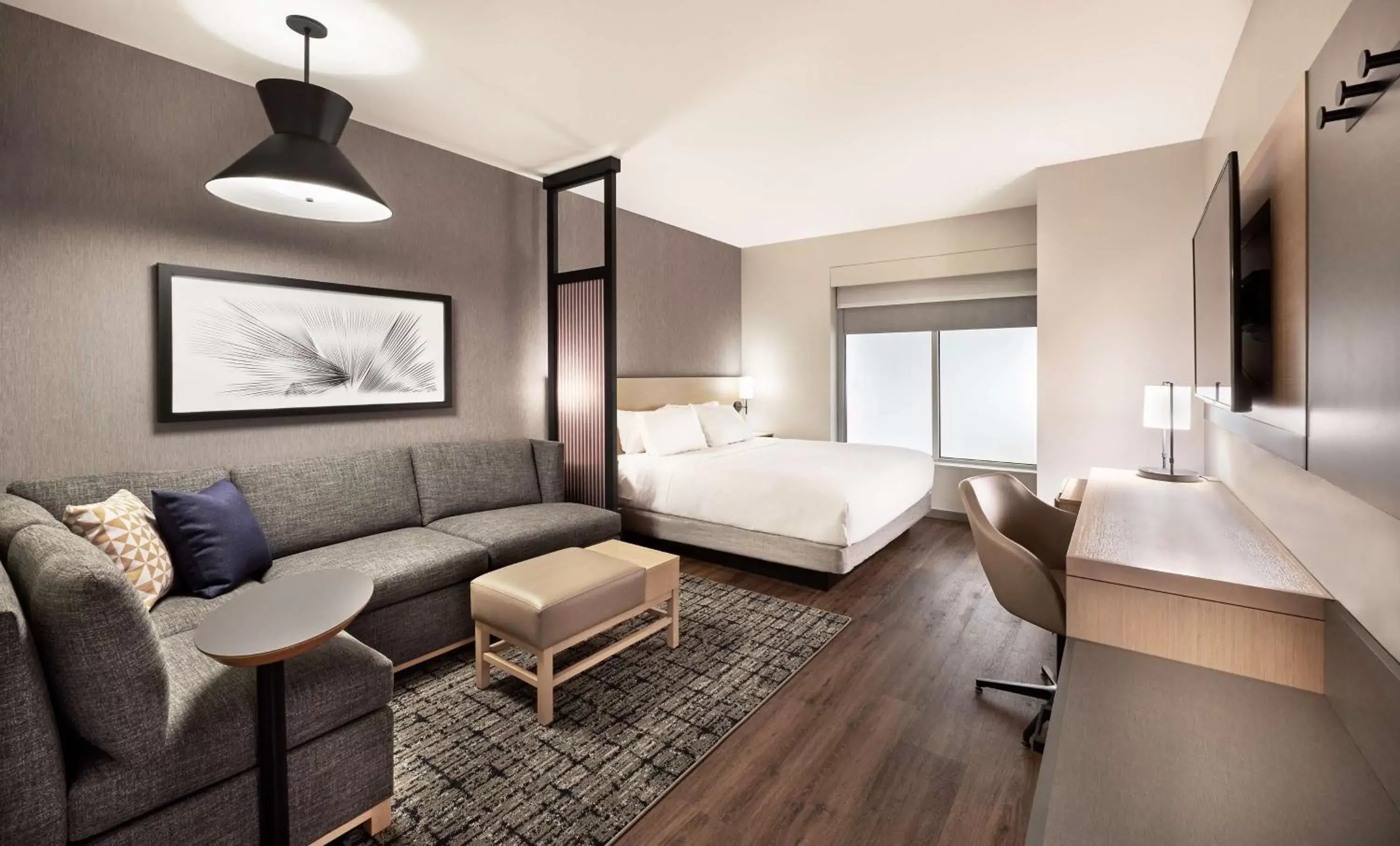 Bedroom, Seating Area in Hyatt Place Toronto-Brampton