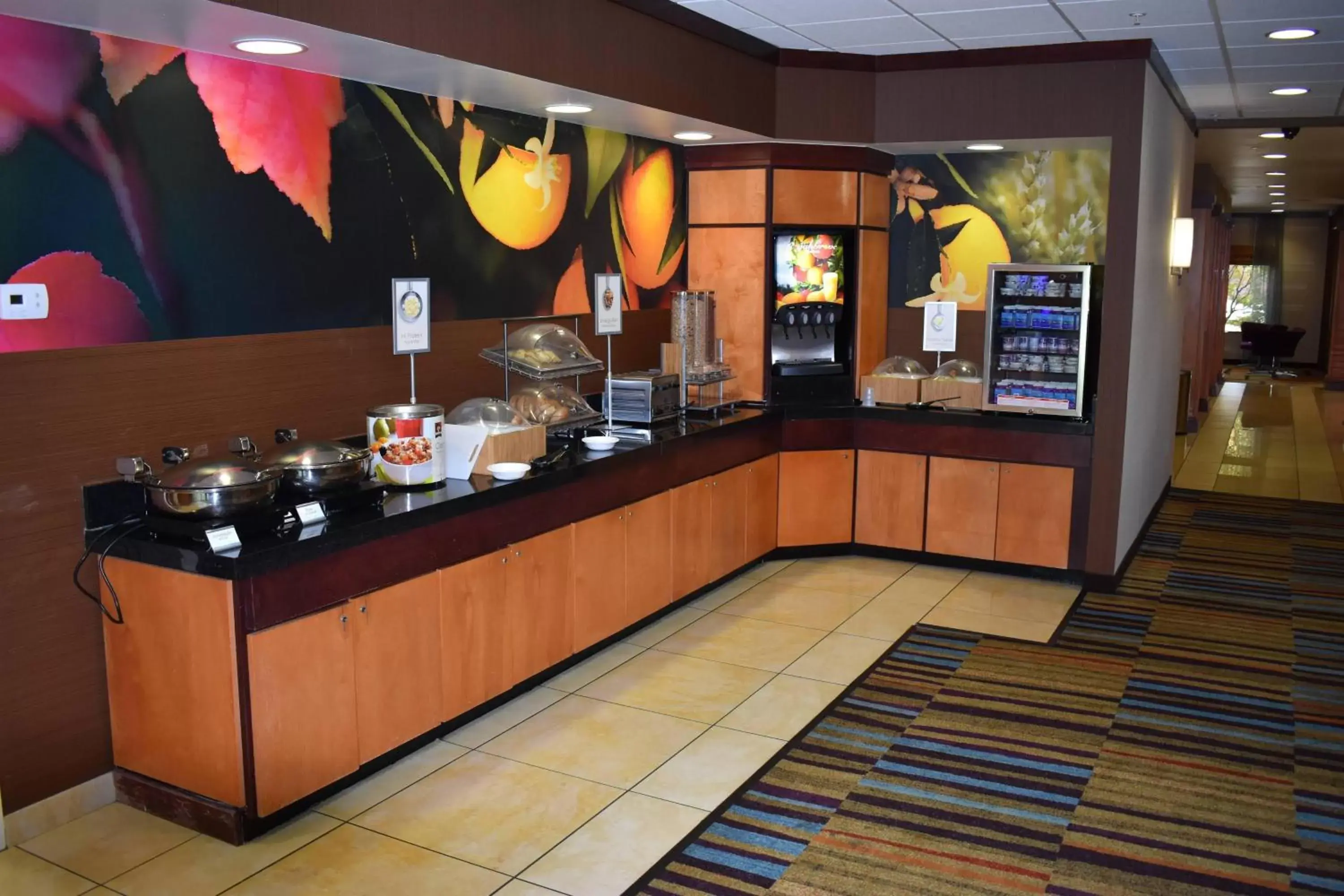 Breakfast in Fairfield Inn and Suites by Marriott Muskogee