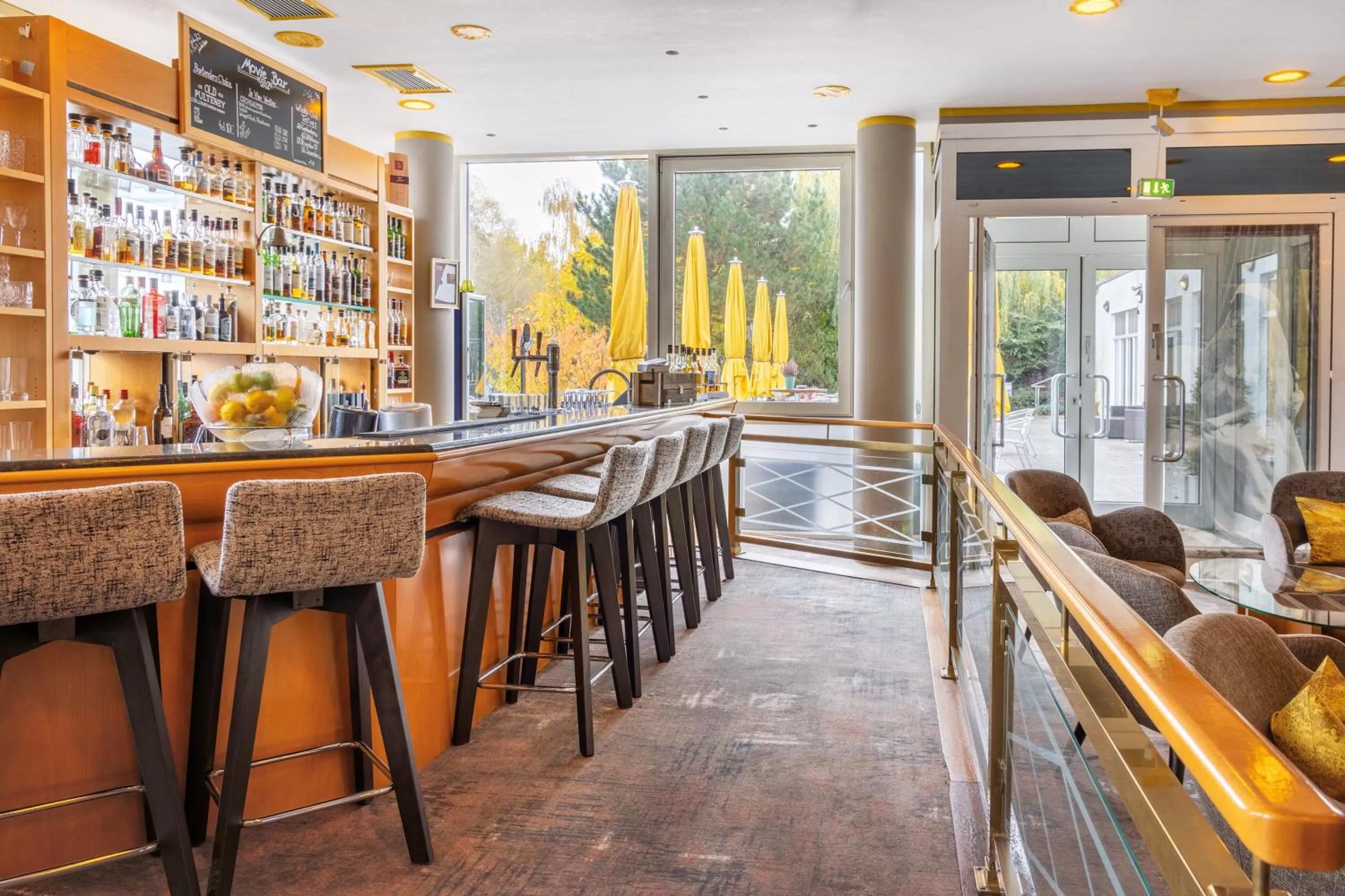 Lounge or bar in Seminaris Hotel Potsdam Griebnitzsee