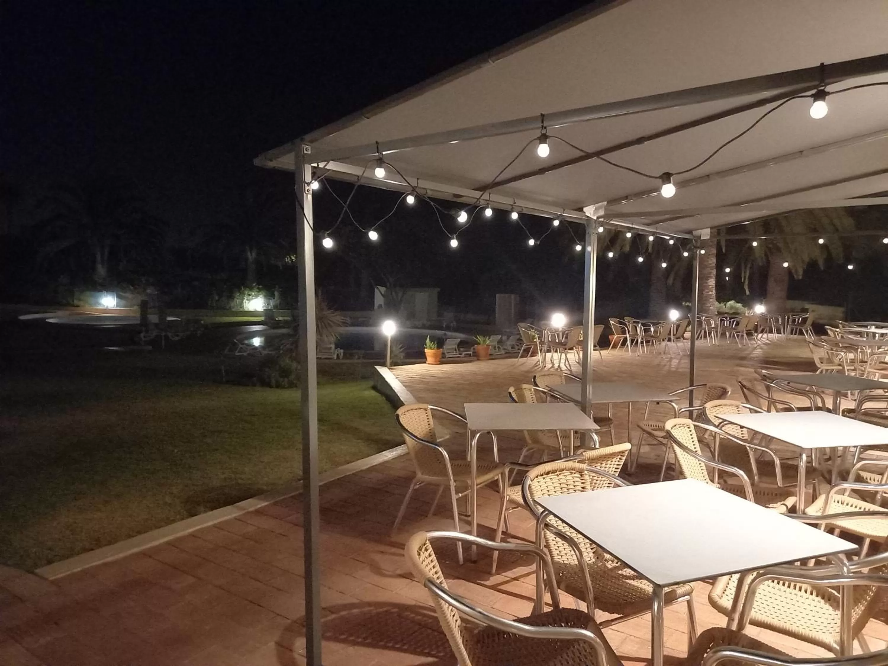 Restaurant/places to eat in Vilamar