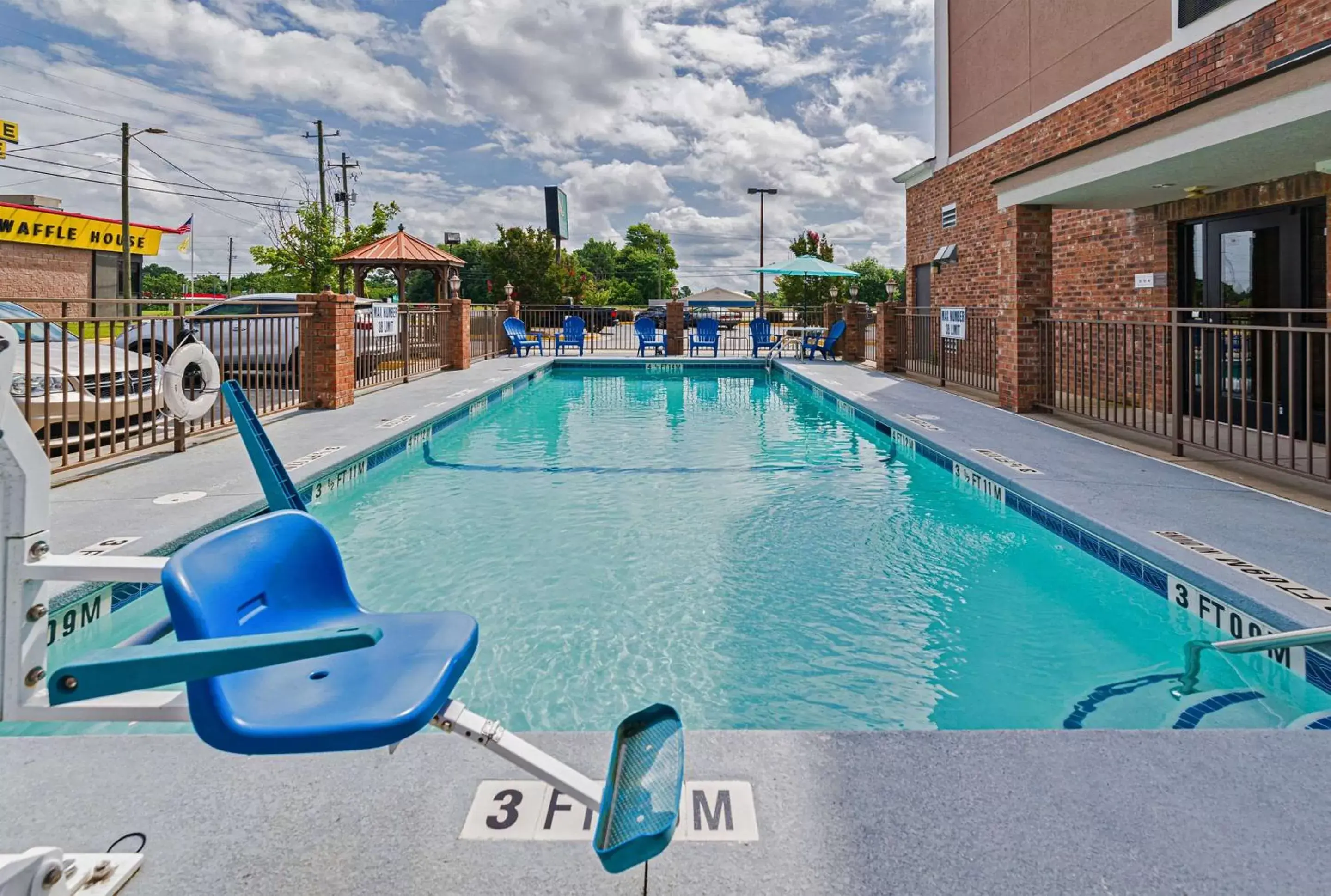 Activities, Swimming Pool in Comfort Inn & Suites - Fort Gordon