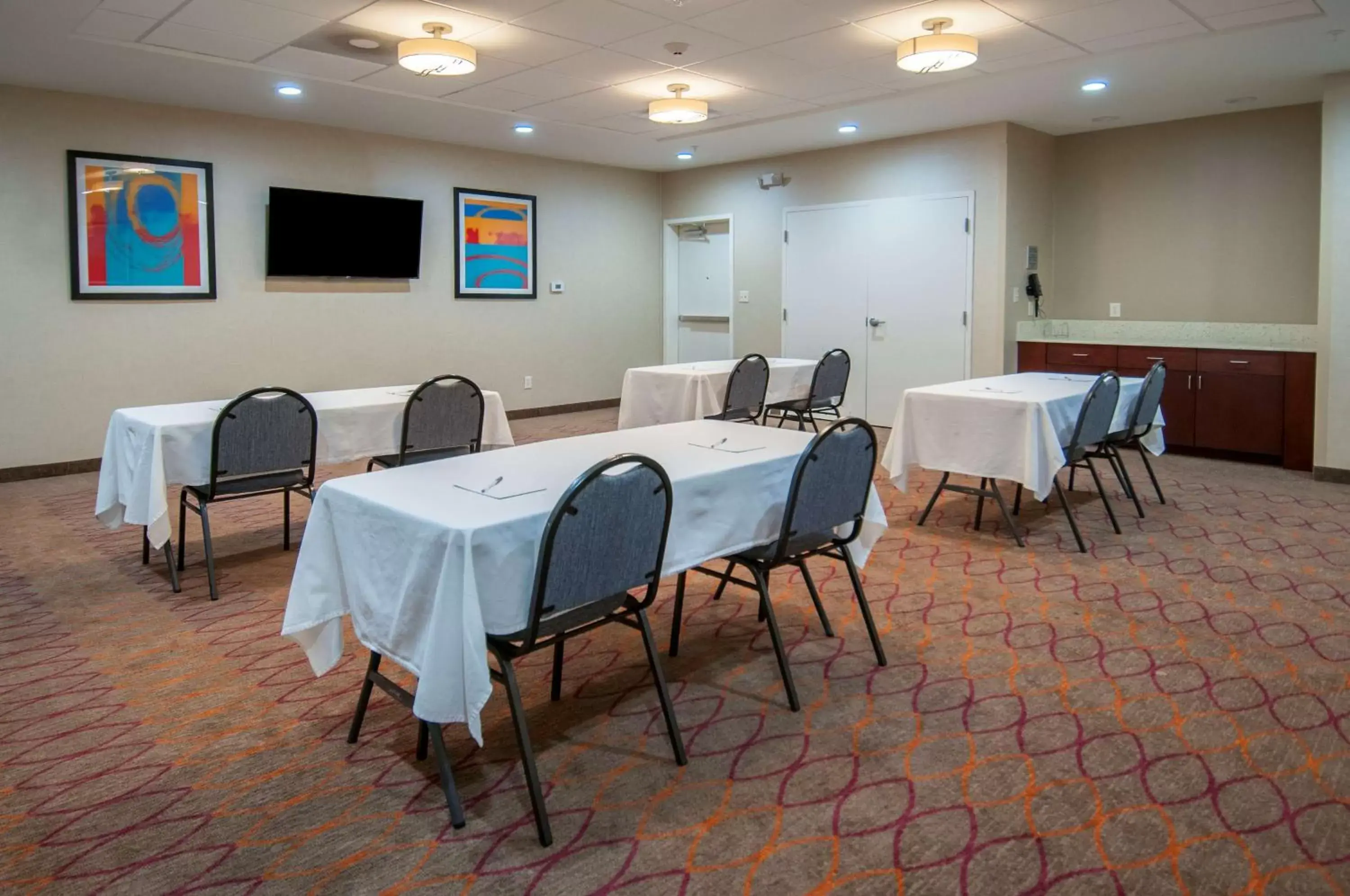 Meeting/conference room in Hampton Inn Opelousas